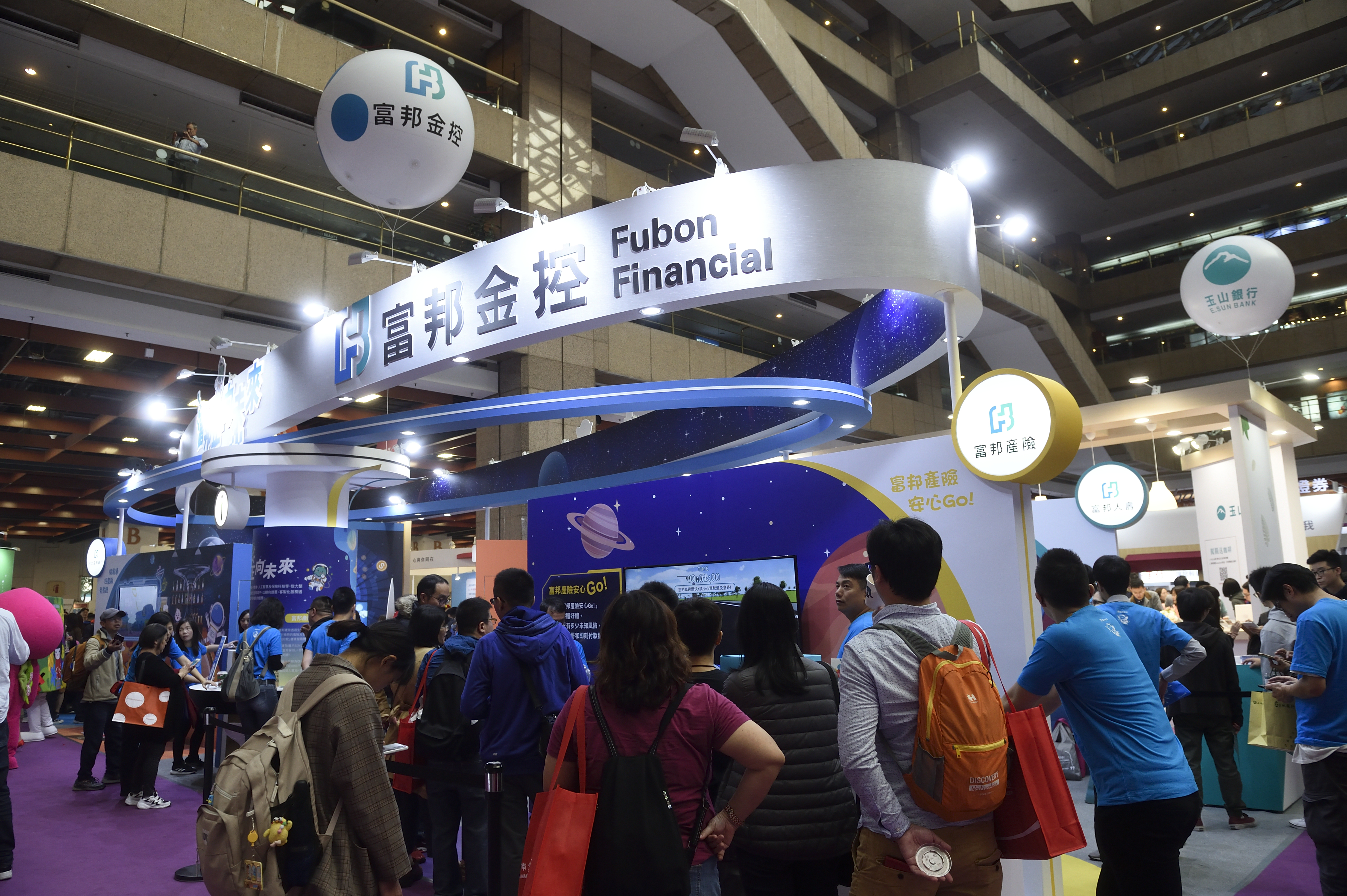 兒童身故保障上限受到法規限制，連買旅平險也卡關。已有保險公司嗅到此商機，推出兒童無喪葬費用的旅平險保單。