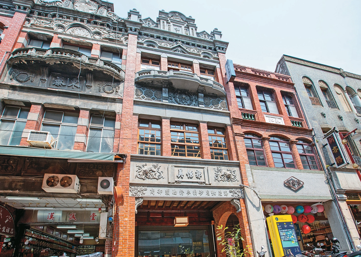 2022年末開張的「郭怡美書店」,為熙攘的迪化街注入書香氣。