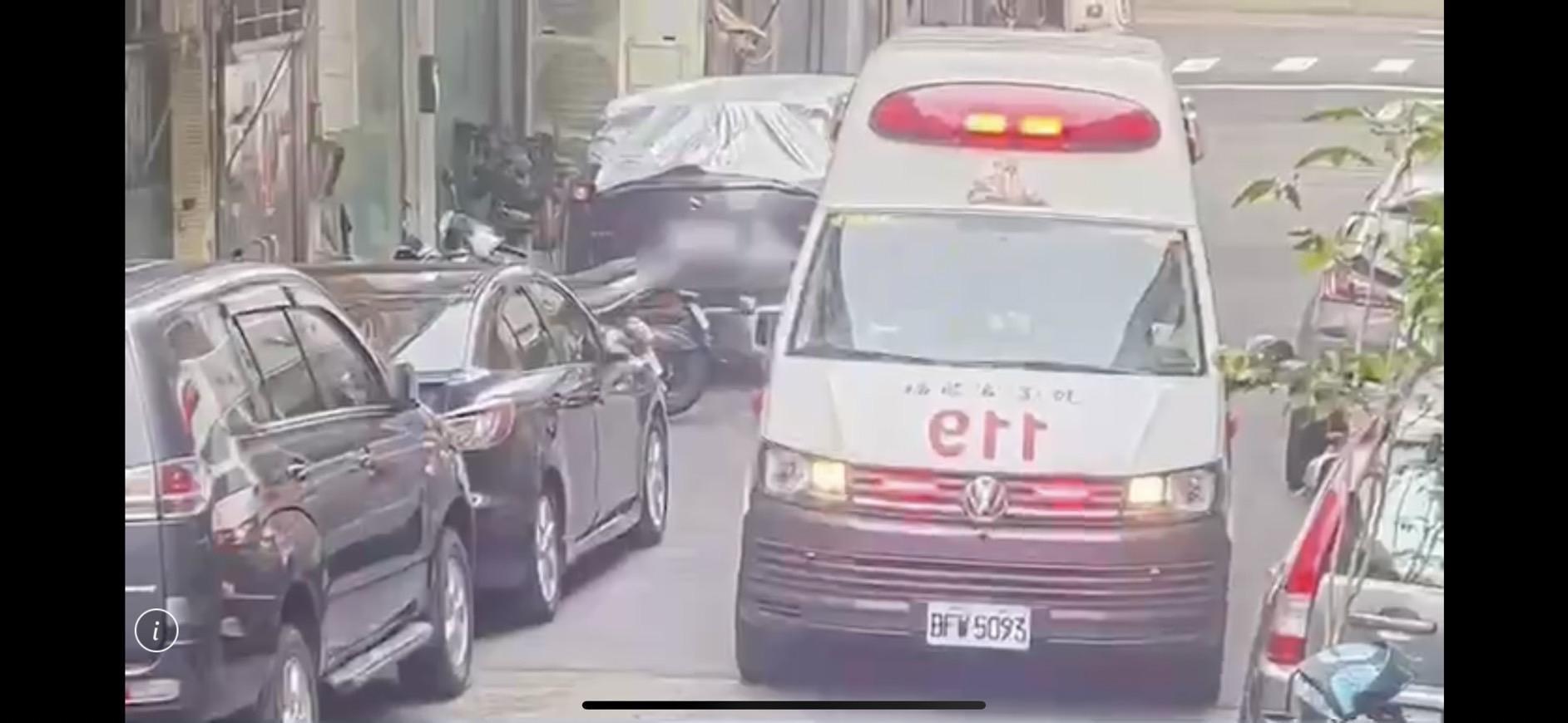 死者大嫂今早發現狀況有異,緊急通報救護車到場。(翻攝畫面)