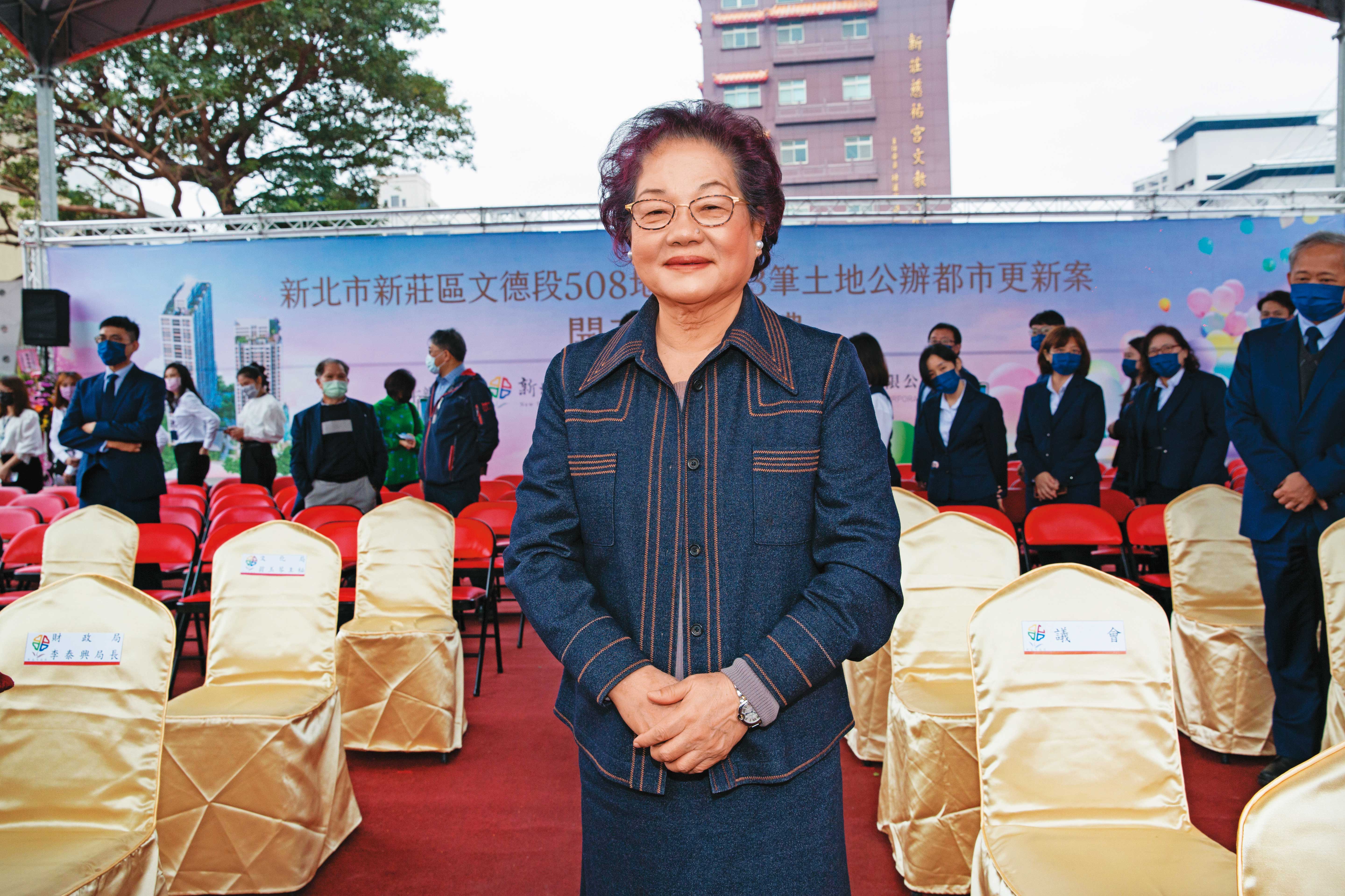 廖林淑花（圖）看好板橋車站附近土地都更價值，因此和余雲烈合作。