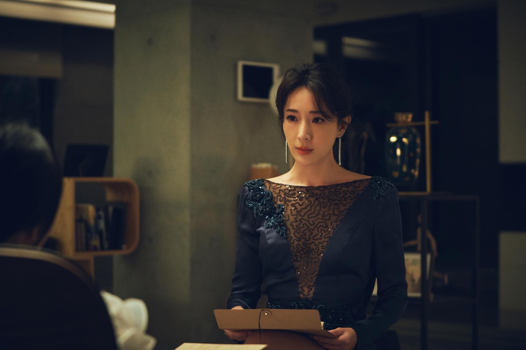 在《親愛壞蛋》中隋棠懷疑温昇豪出軌對婚姻不忠。（三立提供）