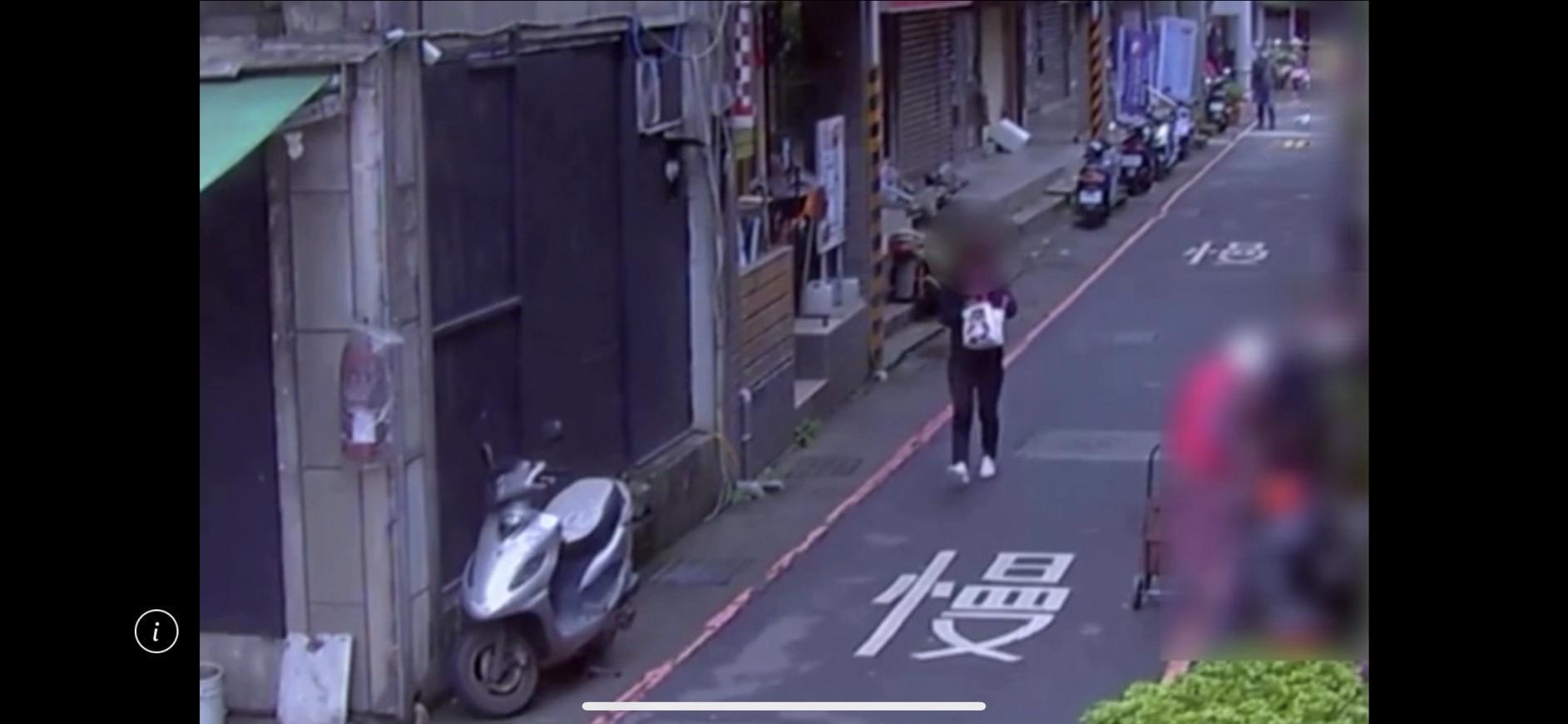 警方掌握潘女犯案後步行離開,轉搭多種交通工具逃逸。(翻攝畫面)