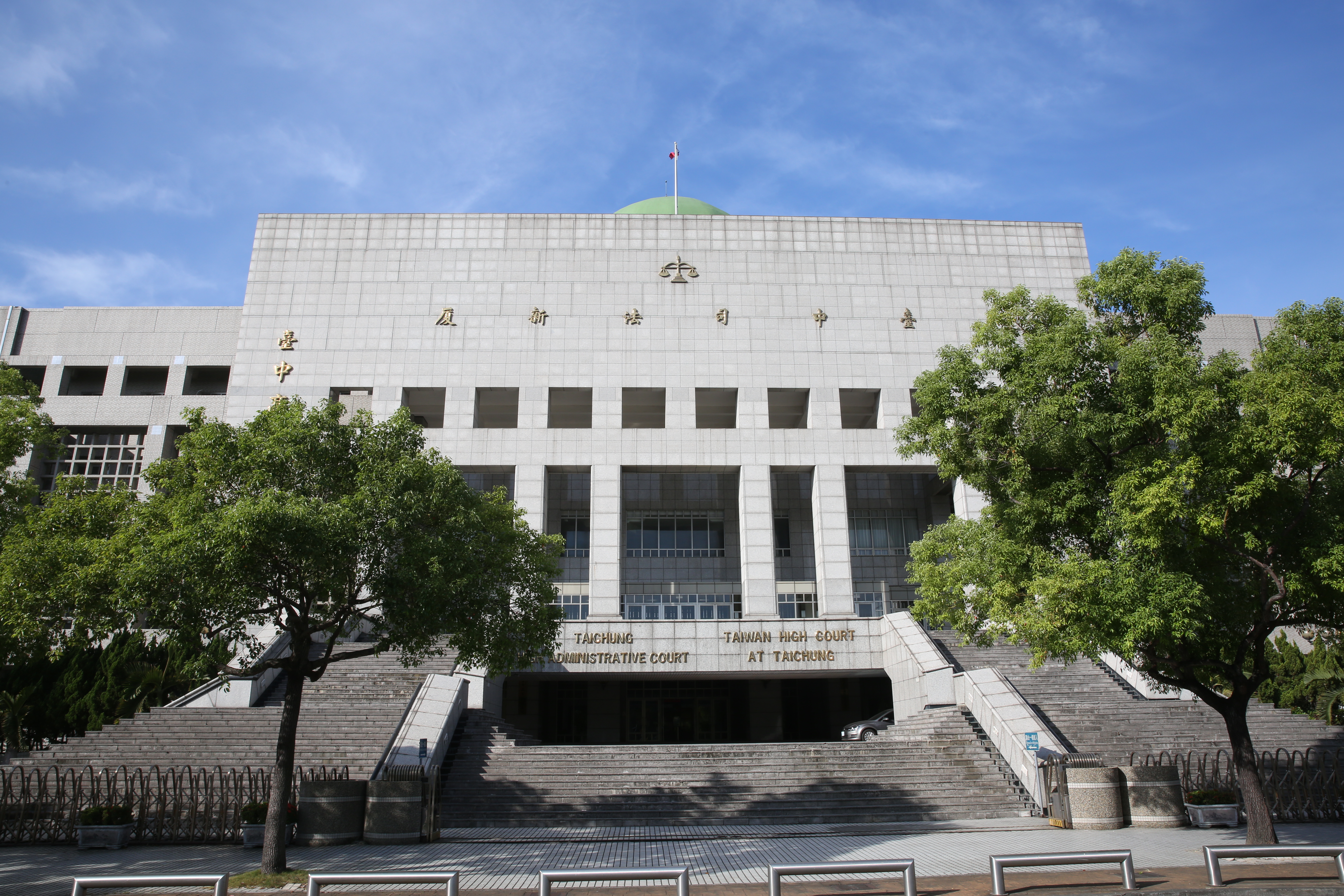 高分院認為不能單憑臆測之詞，推斷男子想性侵女子，判決駁回上訴。