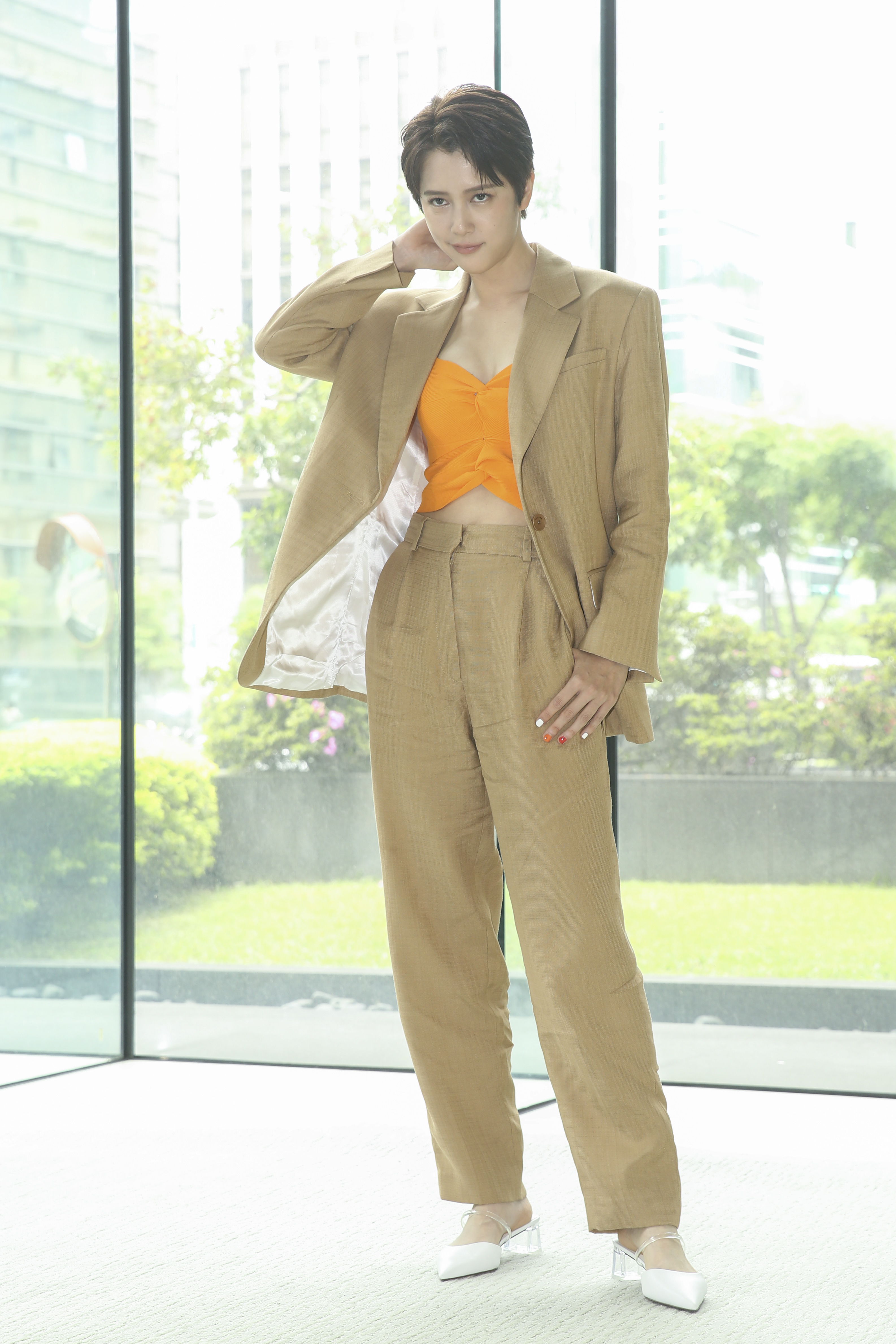 劉奕兒為戲裡女扮男裝角色必須藏胸
