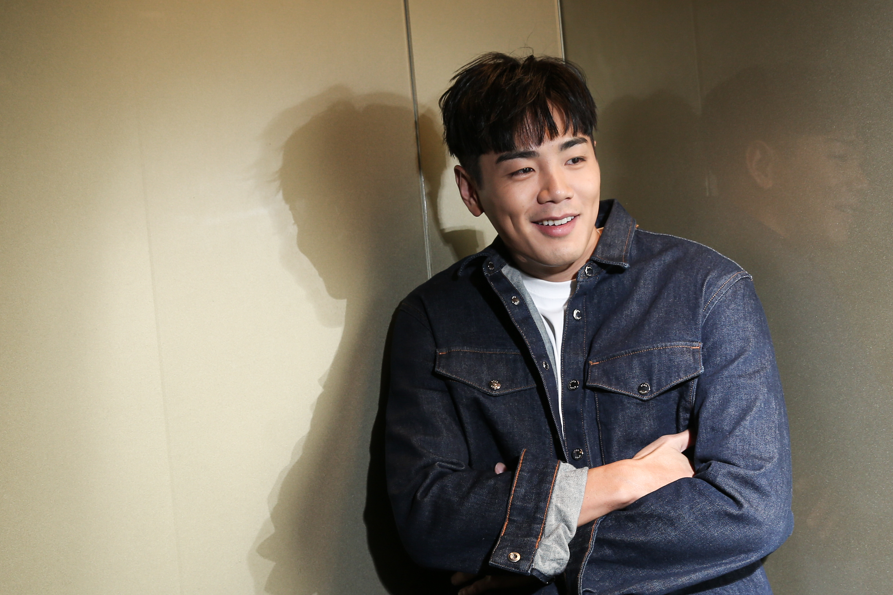 禾浩辰陽光的外型讓他一度戲路受限，他笑稱「長得太帥也是一種錯？」