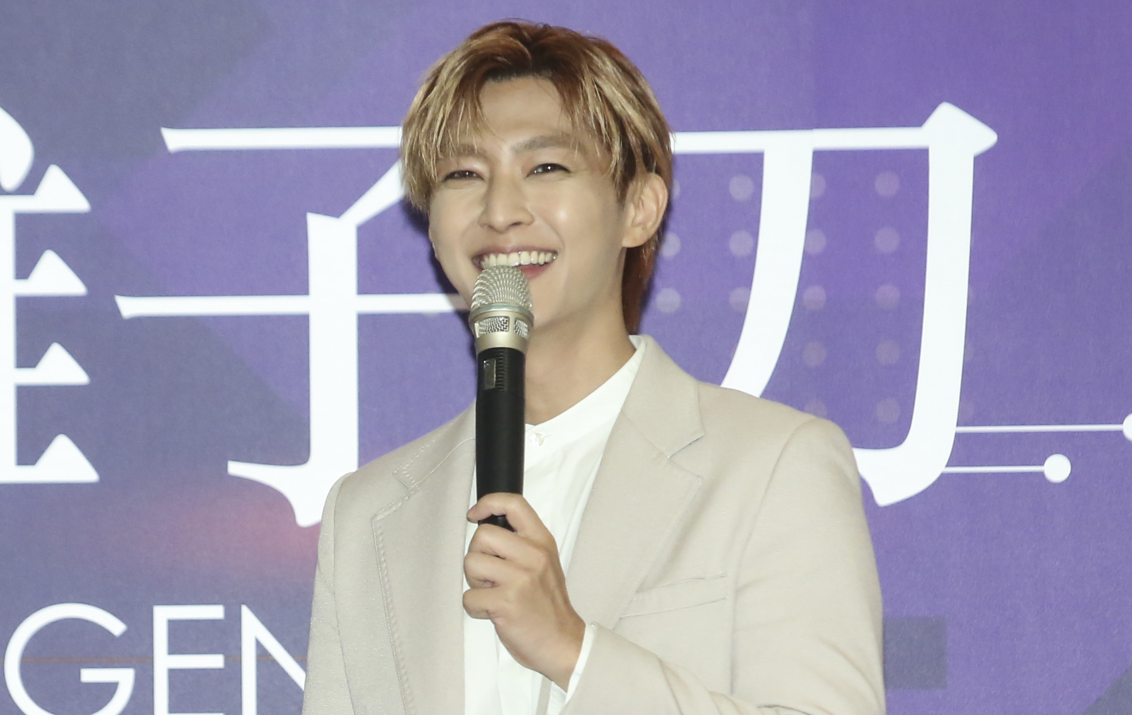 炎亞綸代言滿滿，成繳稅大戶。