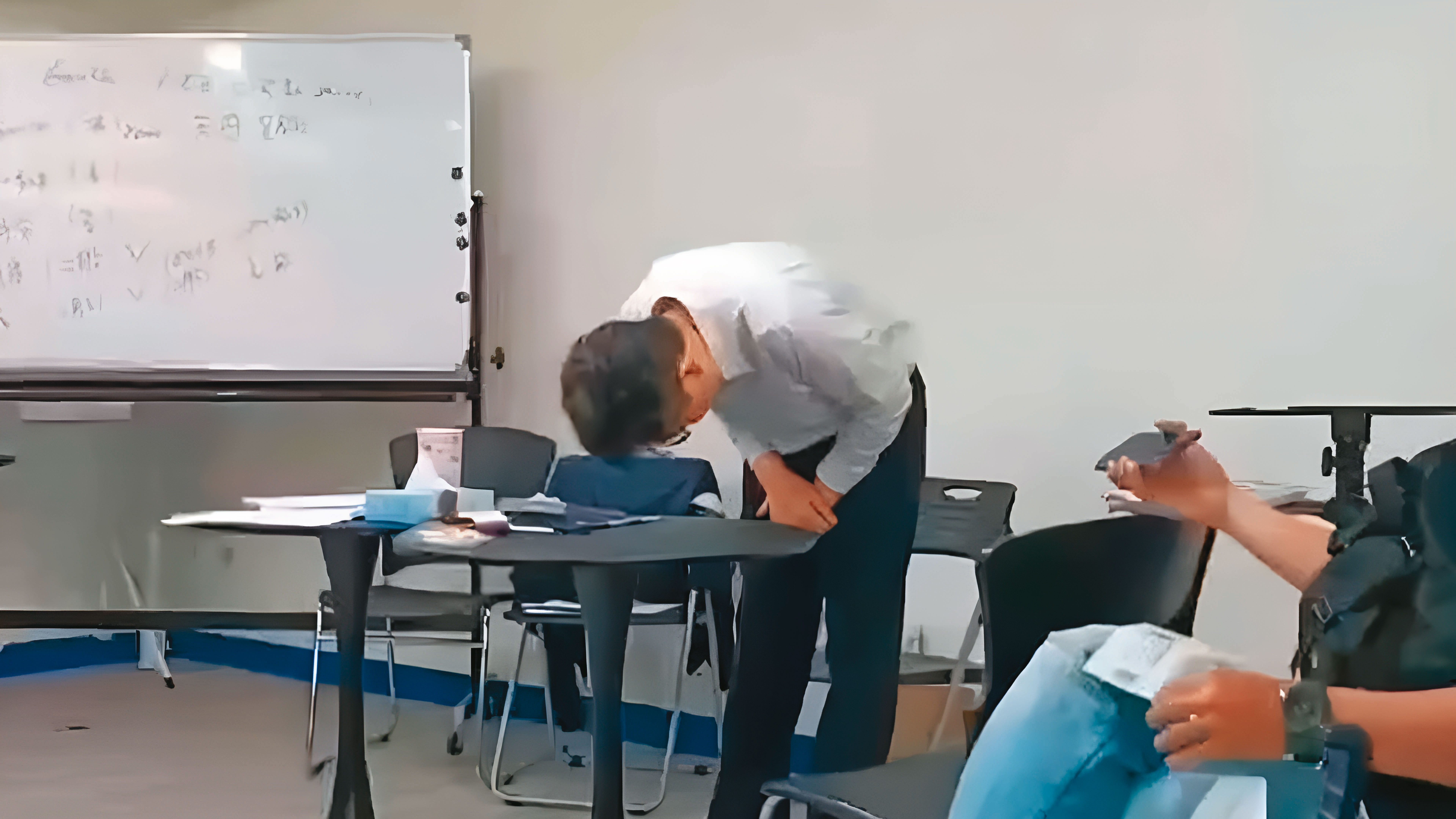 曾國緯坦承詐騙吸金，希望簽本票分期賠償被害人，但公司帳戶資金幾乎被他偷偷領光，企圖脫產閃人。（翻攝畫面）