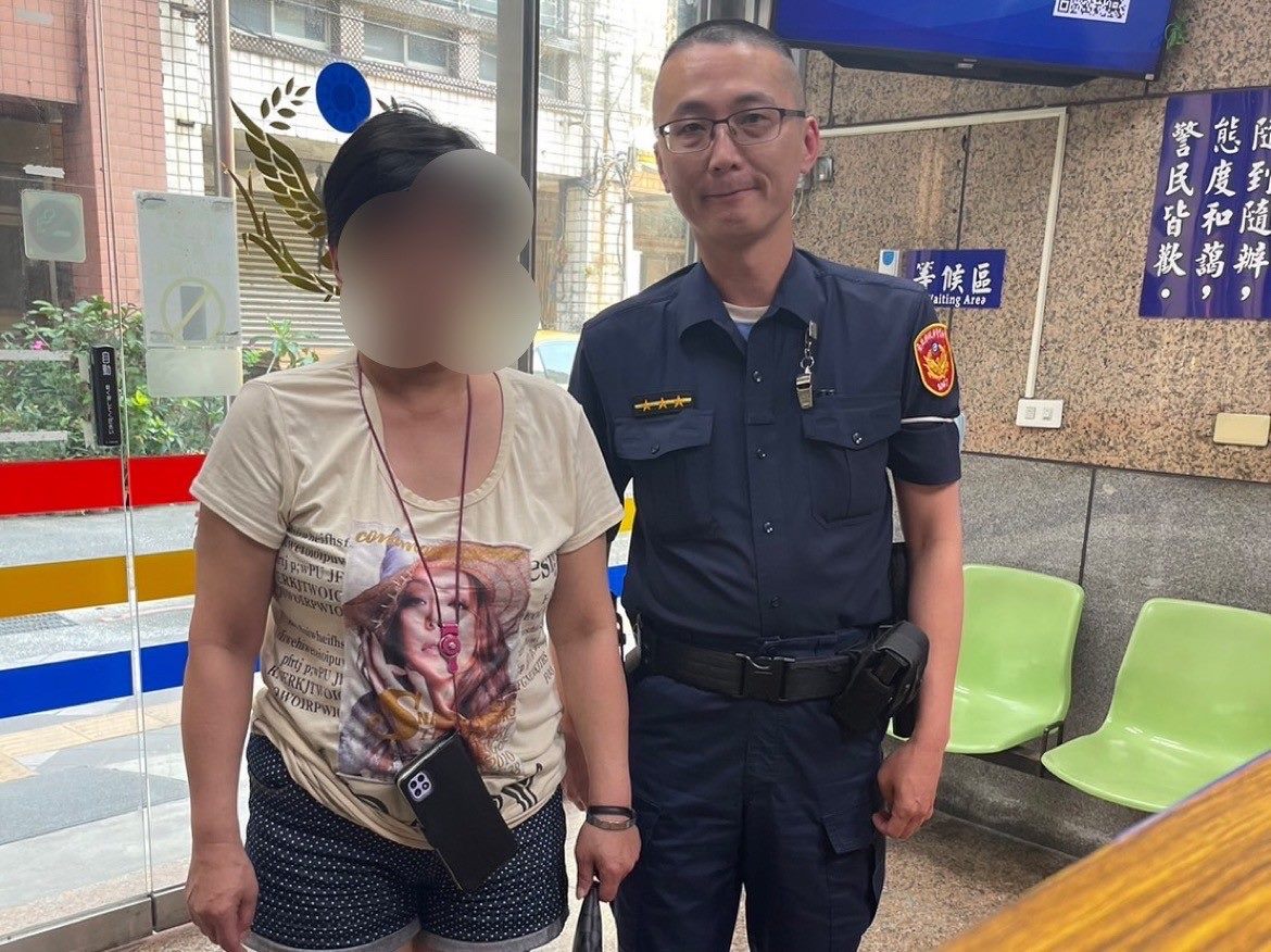 羅姓女子以為賺到1200萬財富自由,所幸警方及時阻止她匯款給詐騙集團。(大同分局提供)