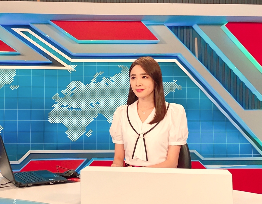 主播王乃伃告別華視新聞，今宣布入主年代新聞主播組。（年代新聞提供）