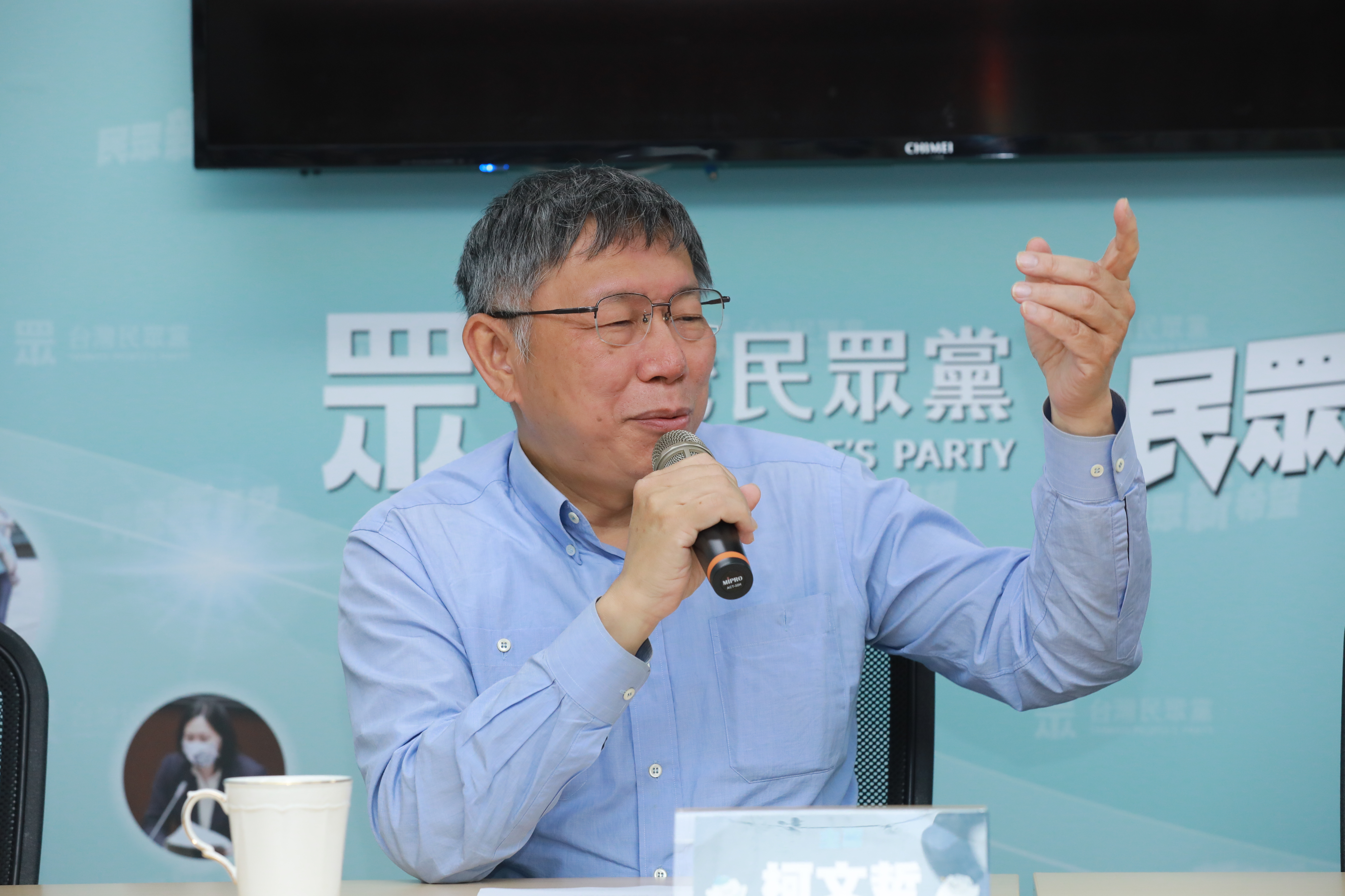 被問到若郭台銘未獲國民黨徵召是否會合作，柯文哲直言「所有議題都可合作」。（本刊資料照）