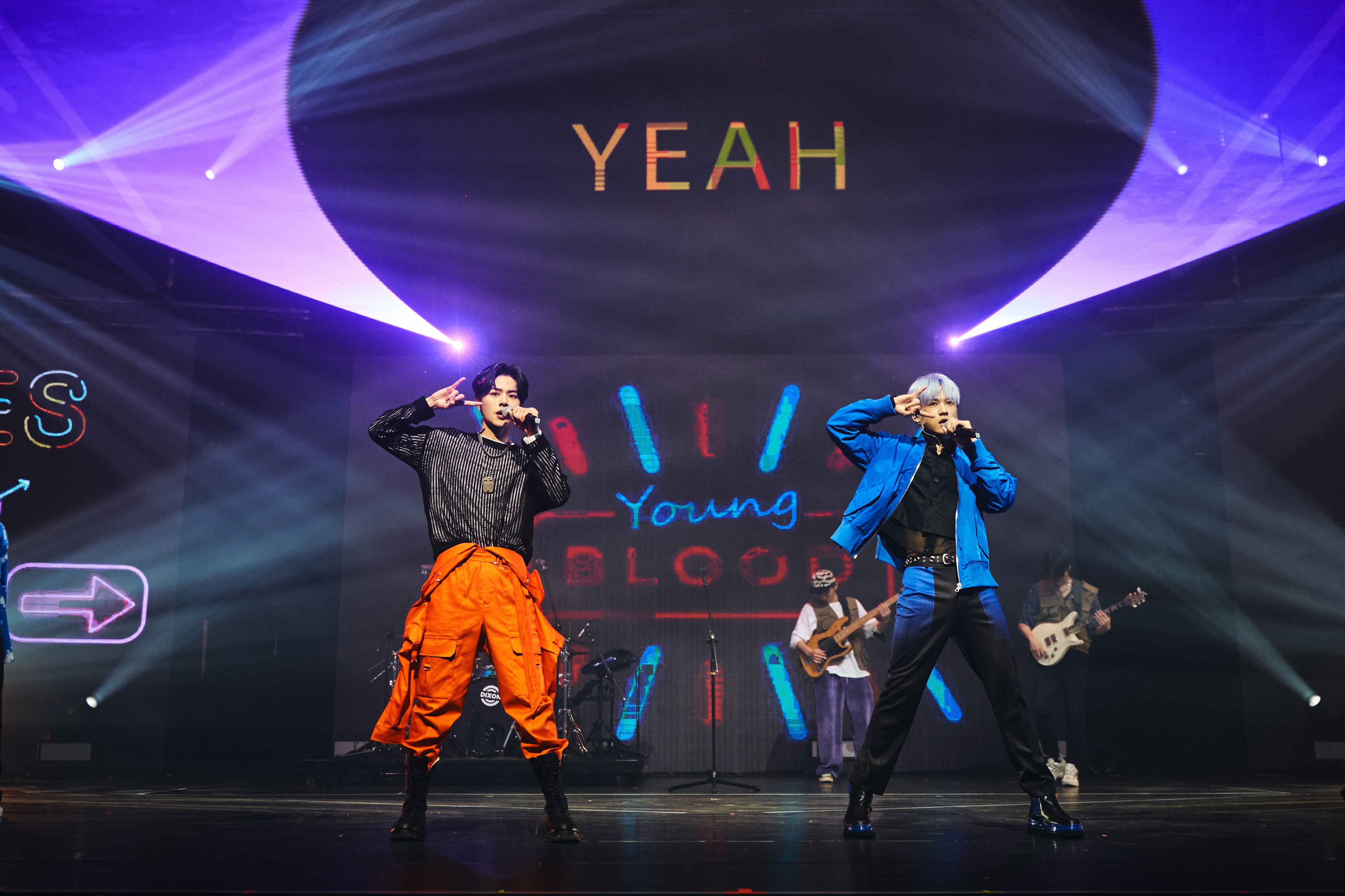 Ozone佳辰和祖安在演唱會上獻唱的〈Young Blood〉MV已上架。（索尼音樂提供）