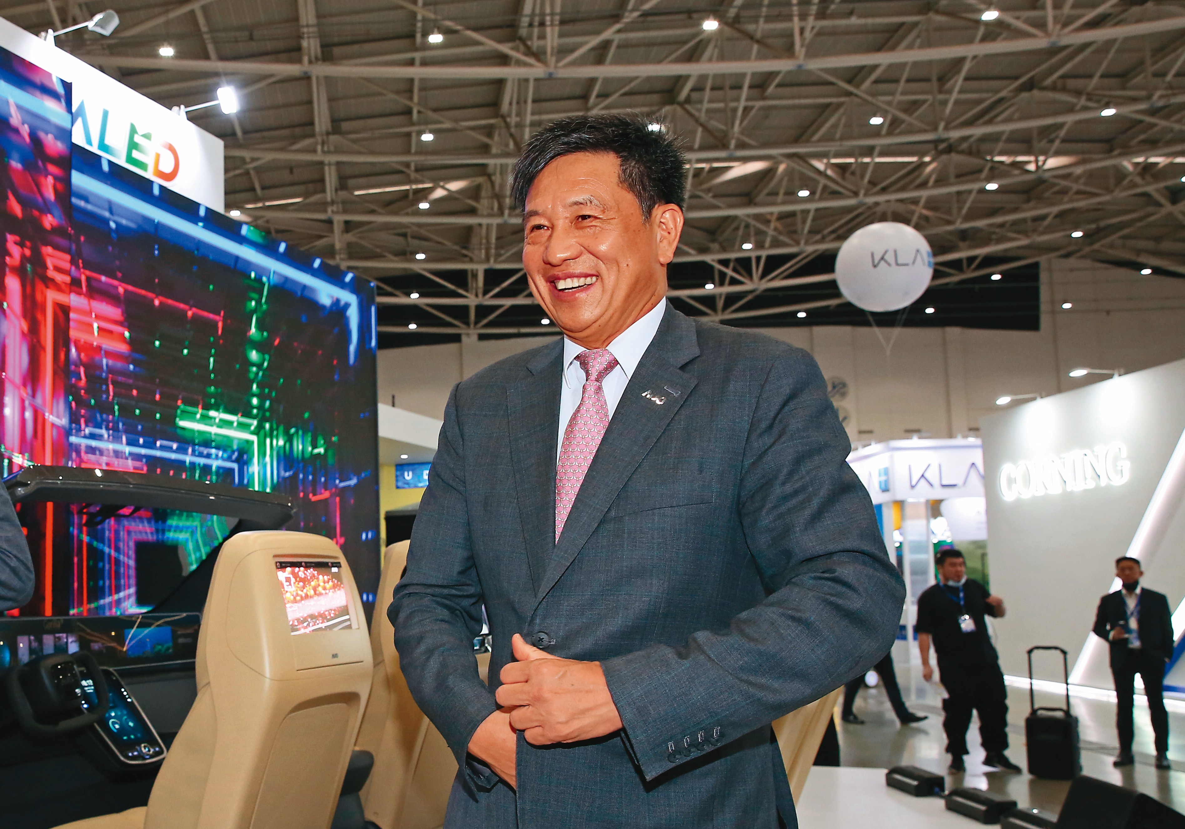 友達深蹲Micro LED近十年，終於在今年量產Micro LED手錶，為其布局次世代顯示技術迎來新里程碑。