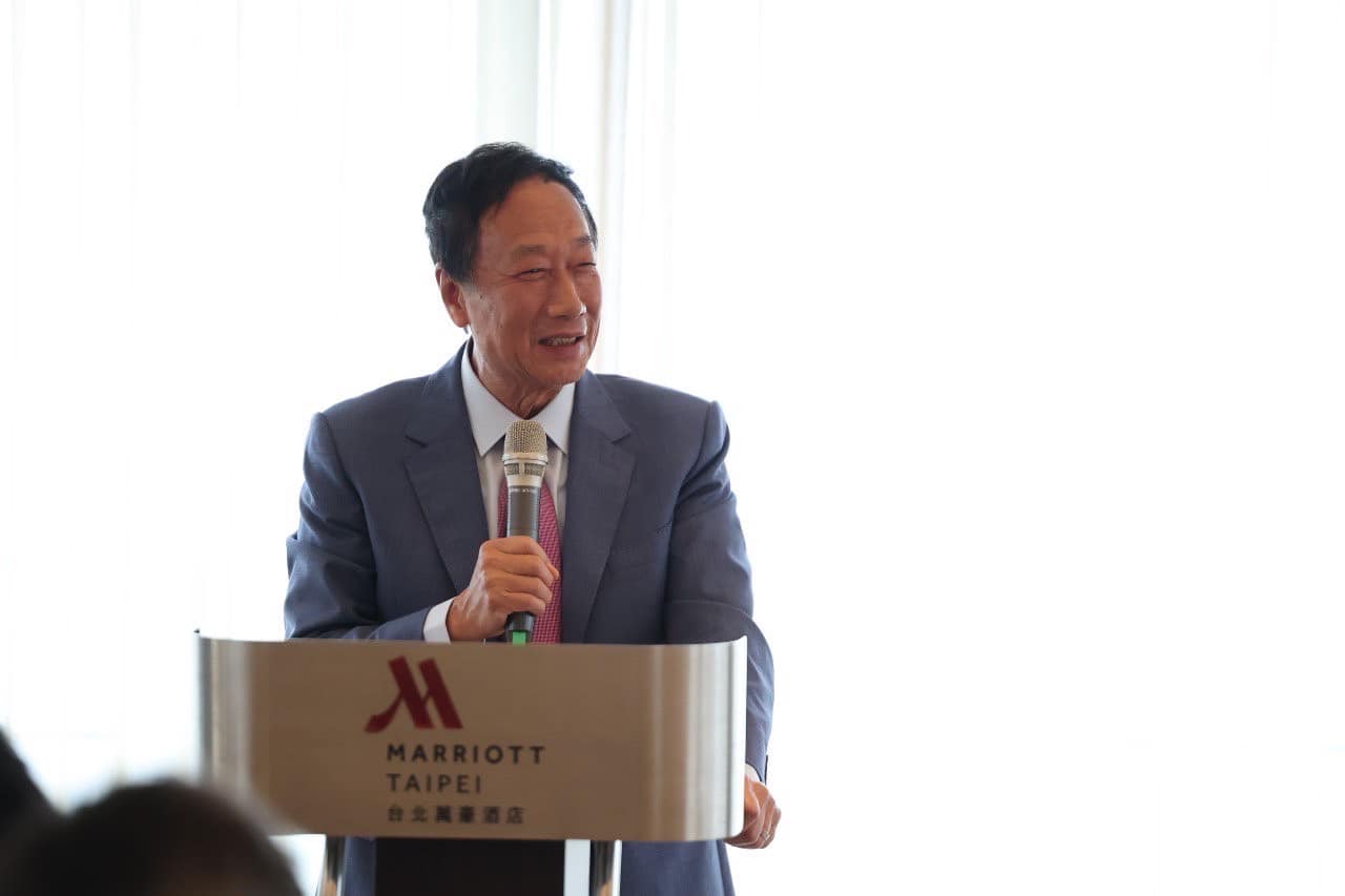 郭台銘臉書發聲了，「恭喜侯友宜市長獲得徵召提名」。（翻自臉書）