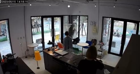 咖啡廳老闆將當天的監視器畫面公開，並肉搜該名顧客。（翻攝自當事咖啡廳IG）