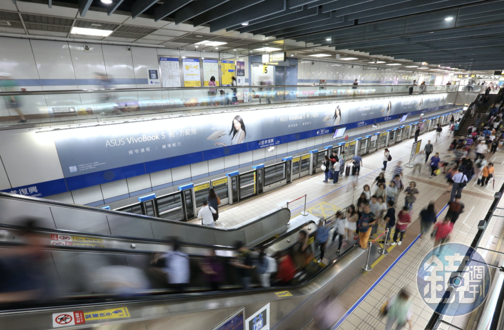 北北桃、中彰投苗生活圈定期票「TPASS悠遊卡」明(18)日上午11點,將於四大超商、博客來開賣,預計6月15日開始取貨。(資料照)