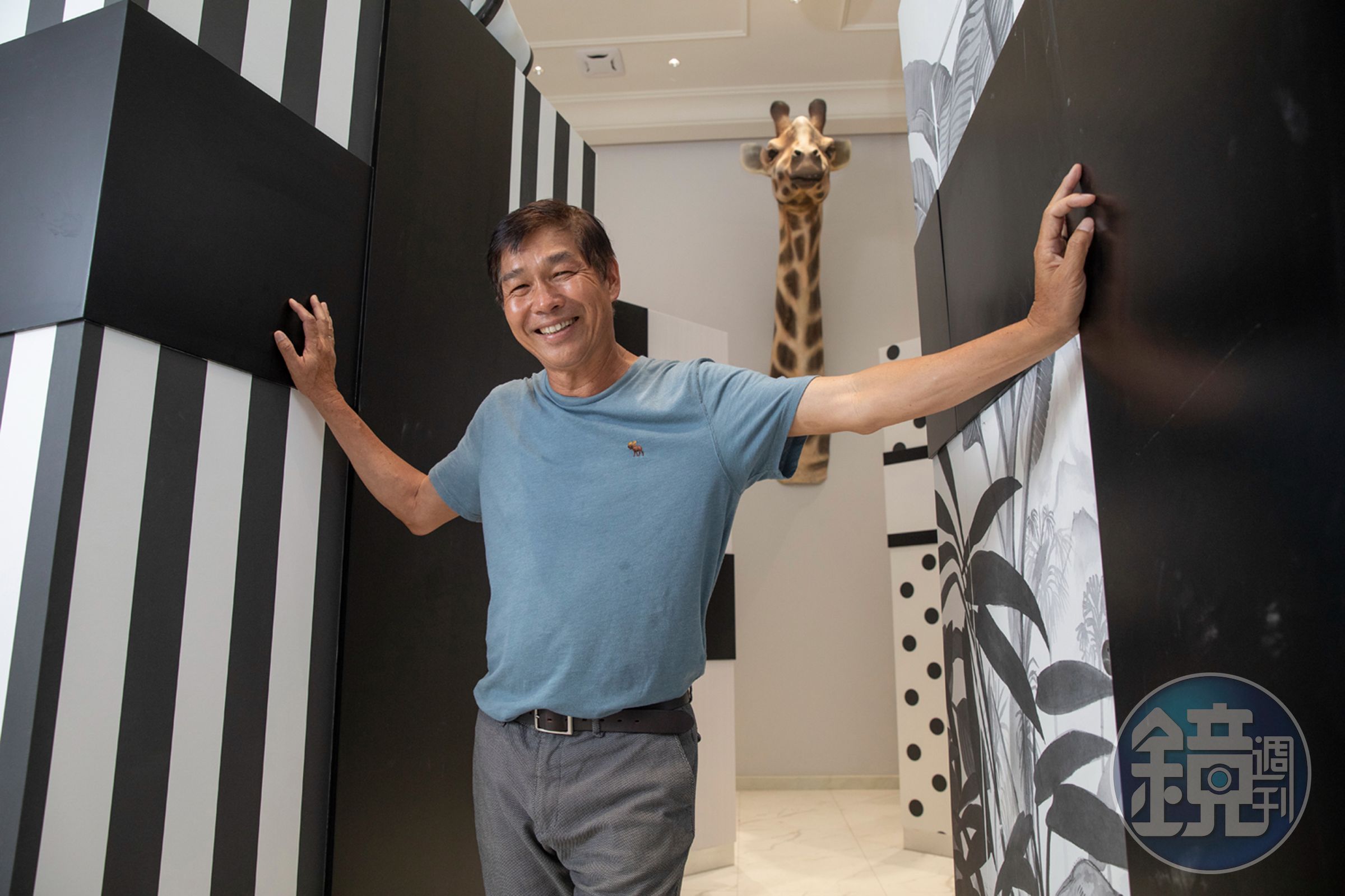 學美術、雕塑出身的毛榮海30多年前創業,從廟宇裝飾起家,後跨界景點、遊樂園建築、造景,承包包括迪士尼園區、佐登妮絲等案子。