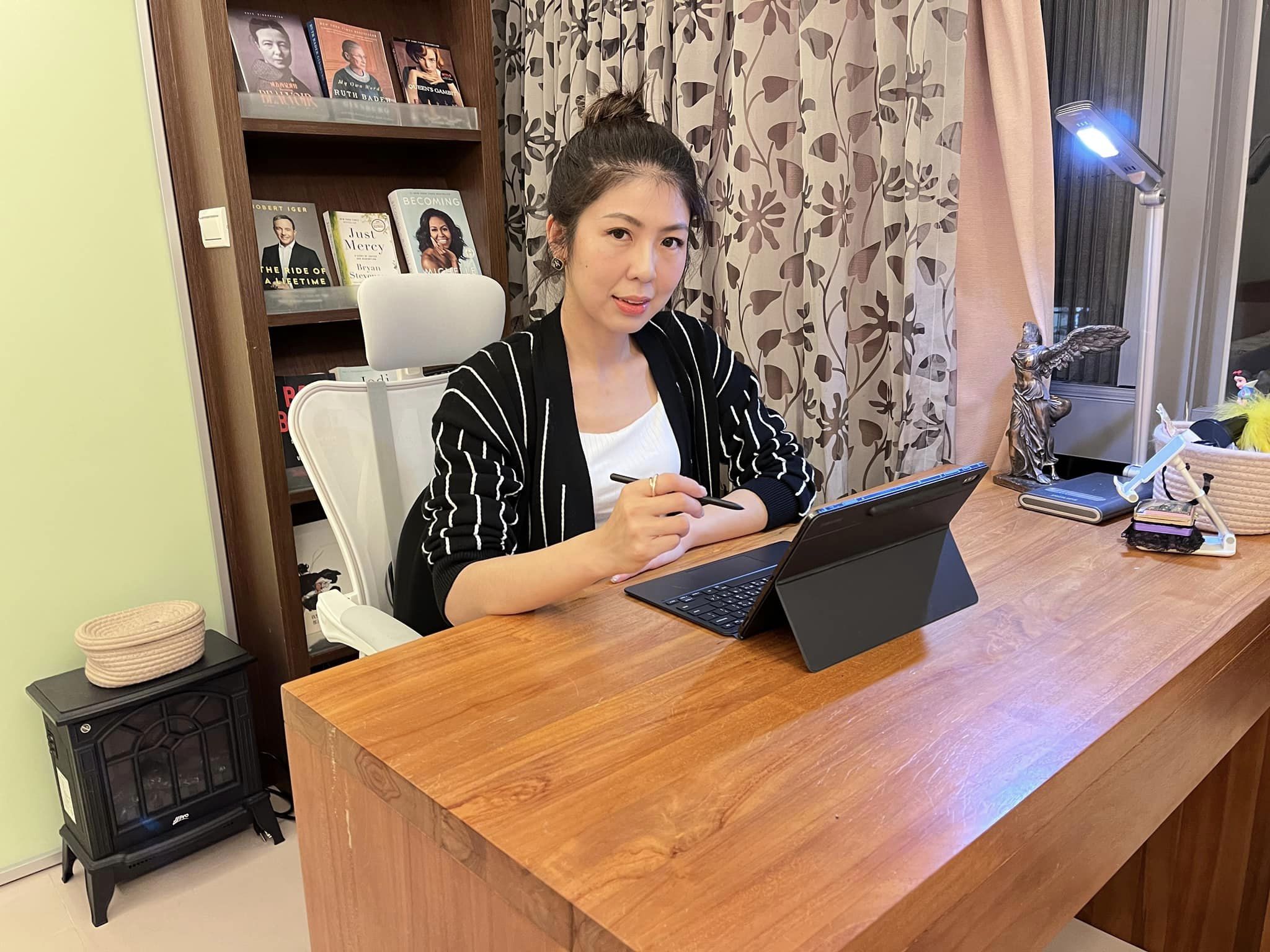 李怡貞認為5億高中生命案不該檢討起同婚，異性婚也會發生各種荒唐的事。（翻攝自臉書女人大律師李怡貞）