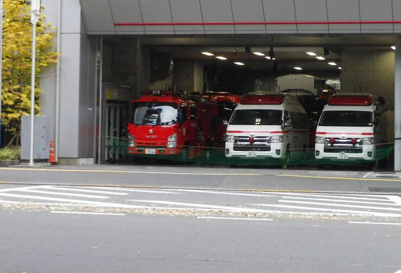 蘆屋市消防隊員在消防隊建築裡面「四處激戰」，遭舉報後被懲處2個月停職。（示意圖，photoAC）