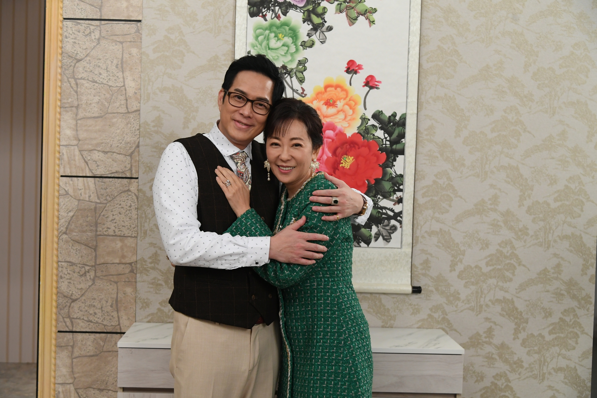 況明潔和林健寰在劇中是開心果組合。（三立提供） 