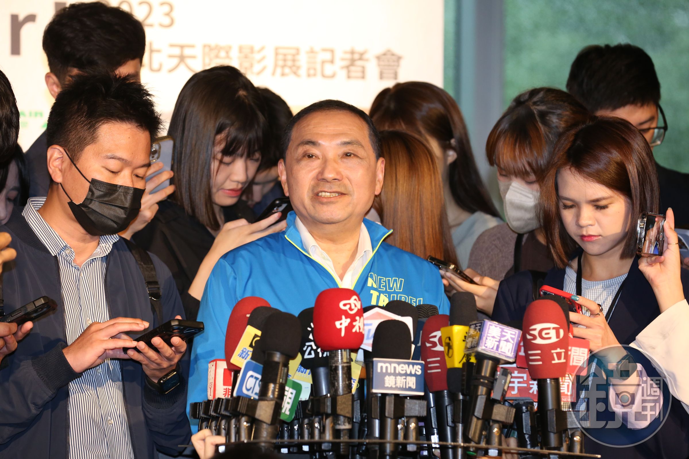 謝龍介日前提到自己沒選上台南市長時，侯友宜竟脫口稱「台南人沒目睭（眼睛）啦」，此言論曝光引發熱議。