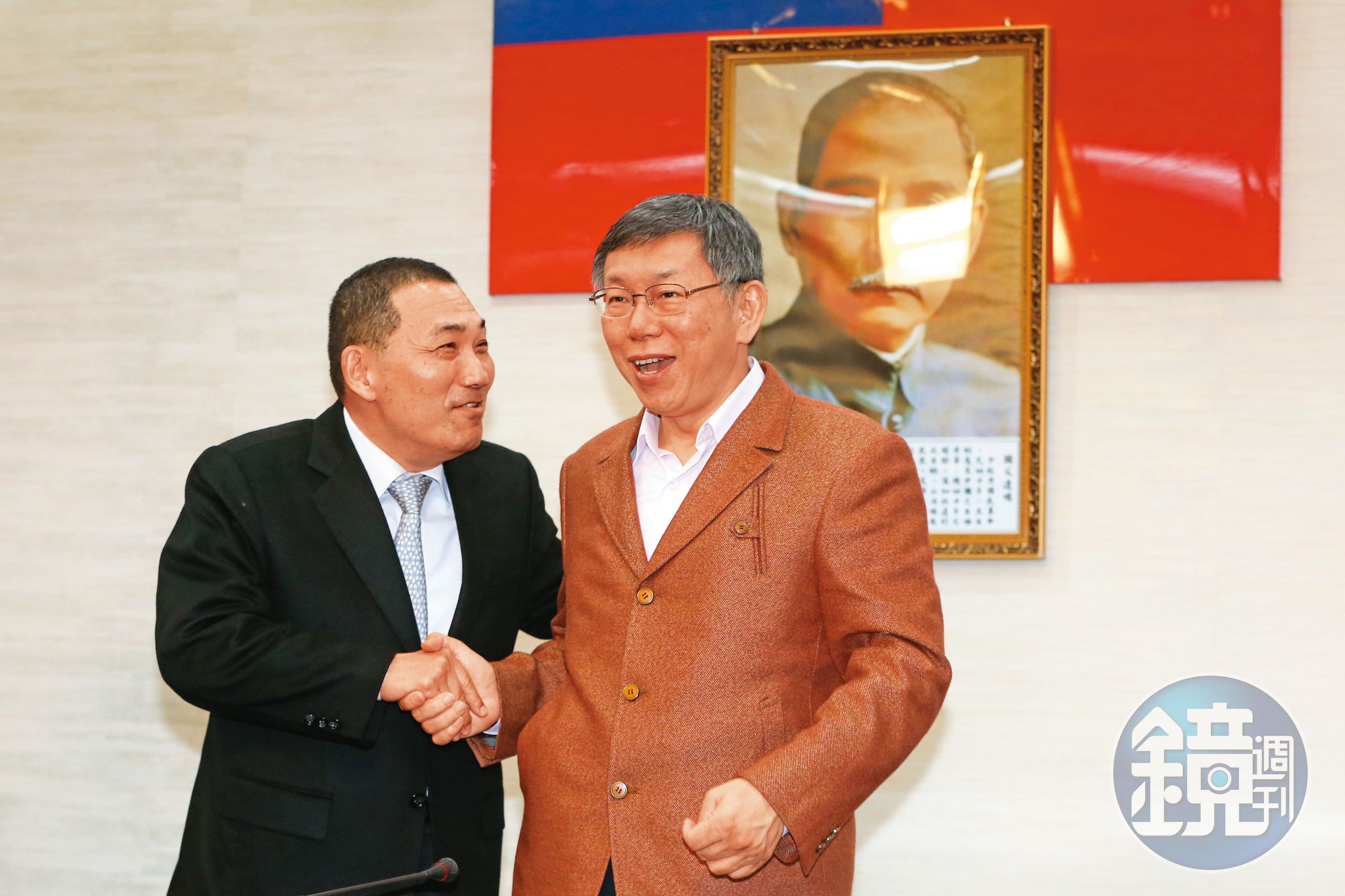 柯營認為柯、侯民調實力相當,對於反制藍營操作「棄柯保侯」,內部更備有攻防劇本。(資料照片)