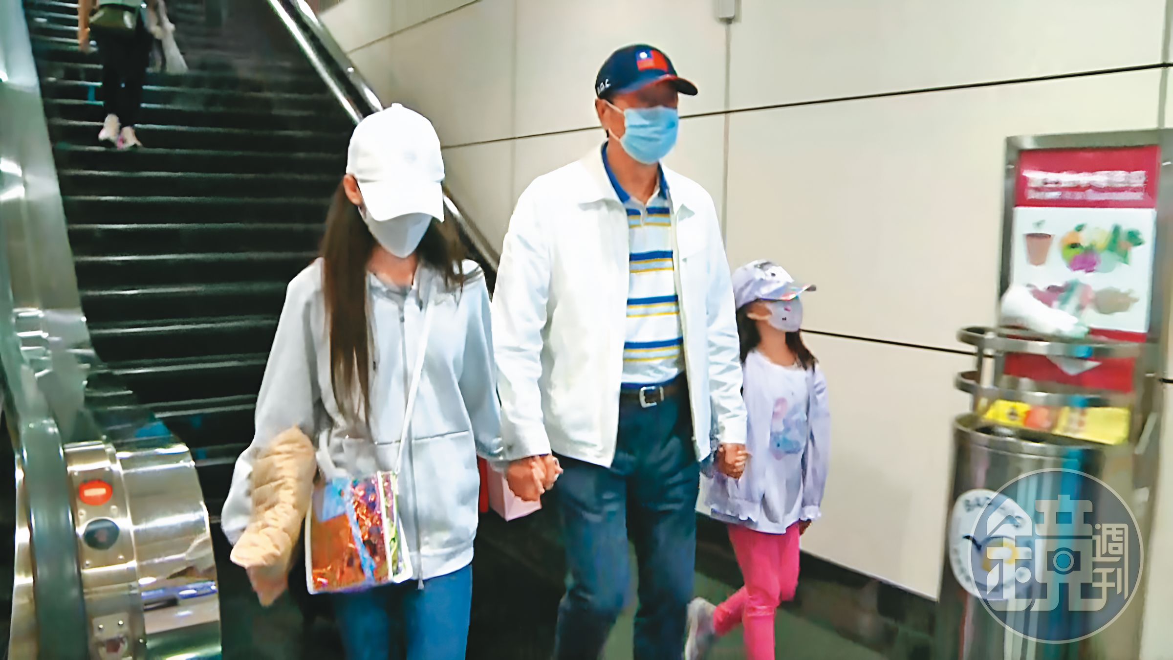 郭台銘未獲國民黨提名參選總統,有郭粉喊出「無郭投柯」,成柯選戰利多。(東森新聞提供)