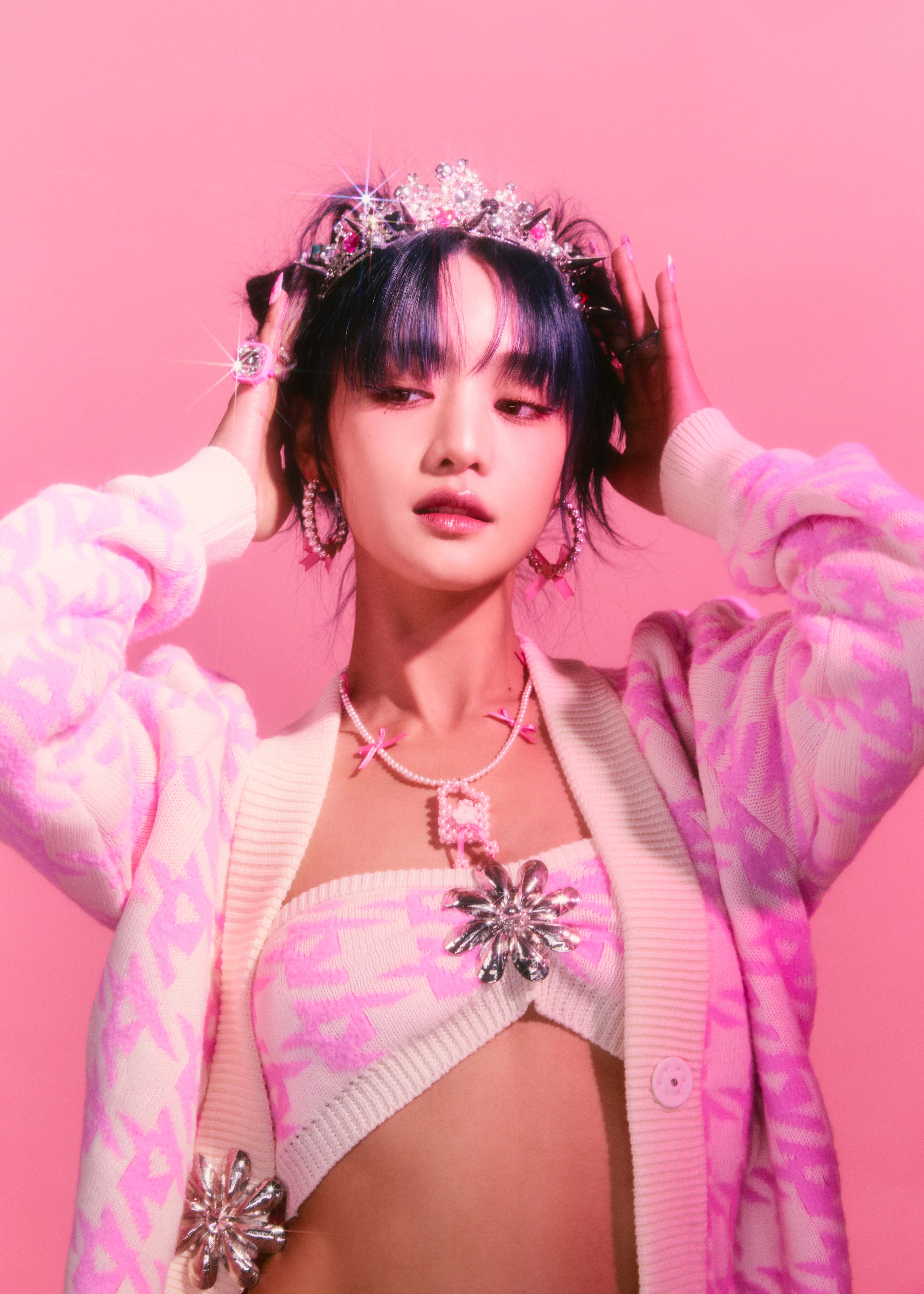 (G)I-DLE MINNIE雖然是泰國成員,跟著雨琦、舒華學中文講得非常好。(KKLIVE提供)
