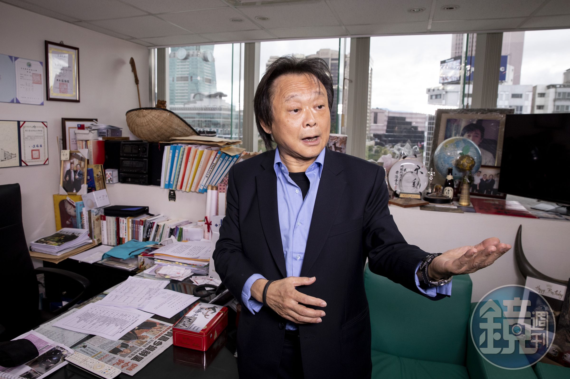 王世堅分析指出，目前柯文哲的民調支持度是「虛胖」，來自對藍綠的不滿，才會累積到柯身上。（本刊資料照）
