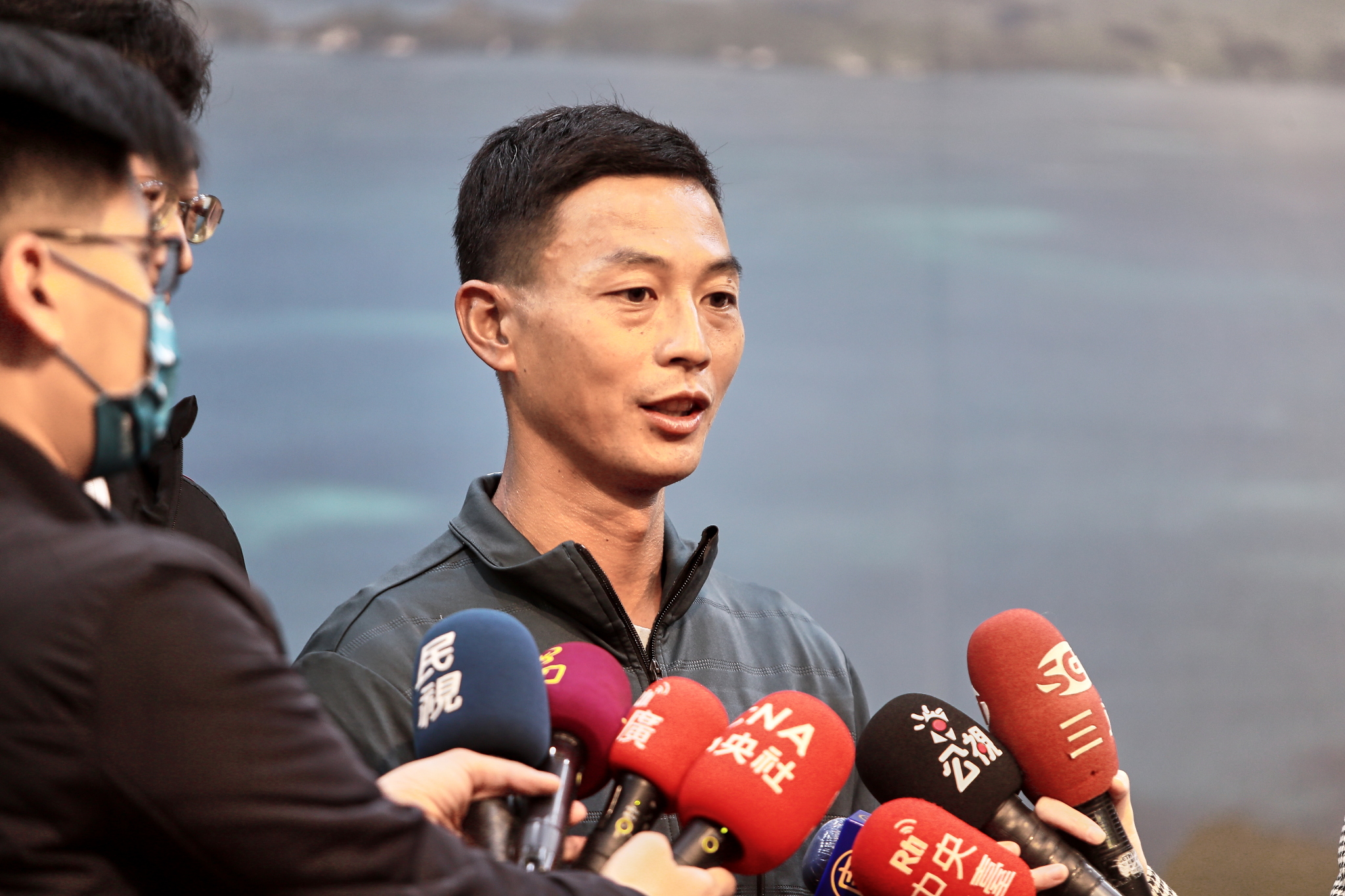 盧彥勳退休後積極為台灣網壇耕耘。(翻攝盧彥勳臉書)