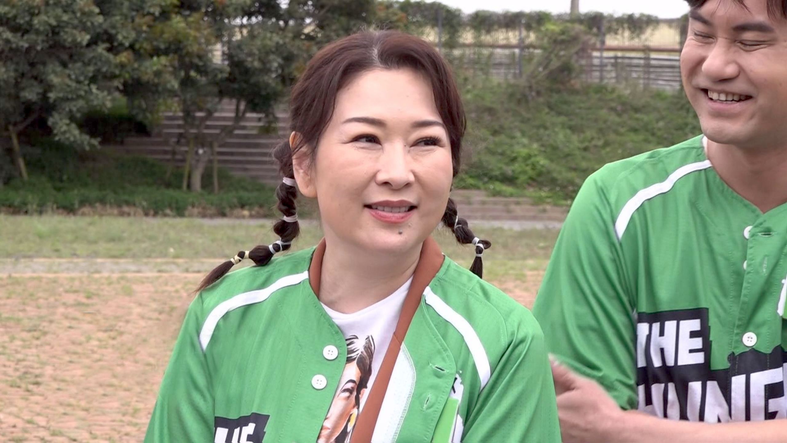 張秀卿上節目遭許孟哲虧「兩光」。（中視提供）