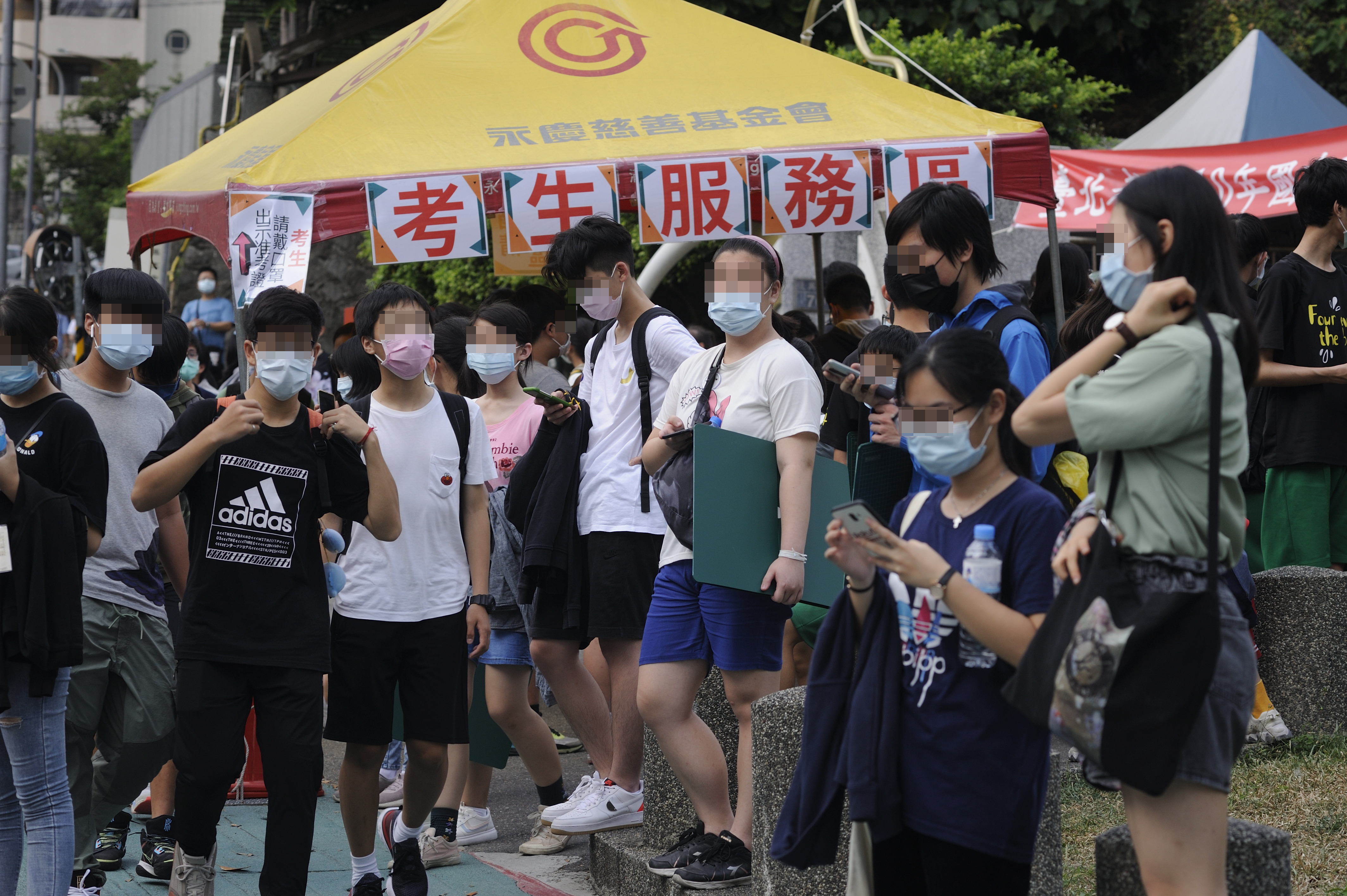 上週末（20、21日）國中會考登場，但有會考生指控，沒有升學壓力的私校生在考場「出怪聲」，嚴重影響考場秩序。示意圖，非相關當事人。（本刊資料照）