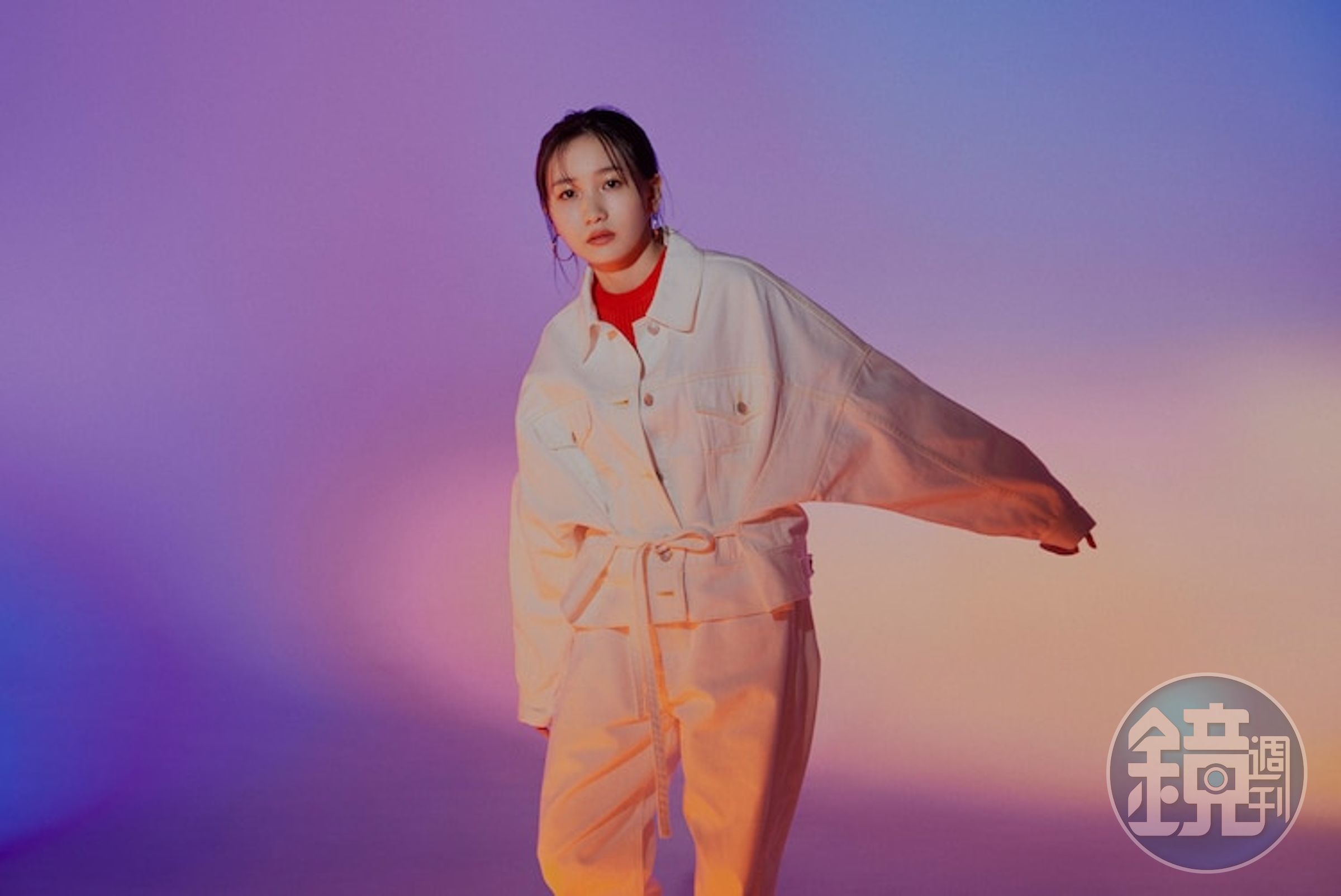 幾田莉拉是「YOASOBI」主唱，這回以個人名義替《快一秒的他》打造主題曲。（翻攝自《快一秒的他》官方Twitter）