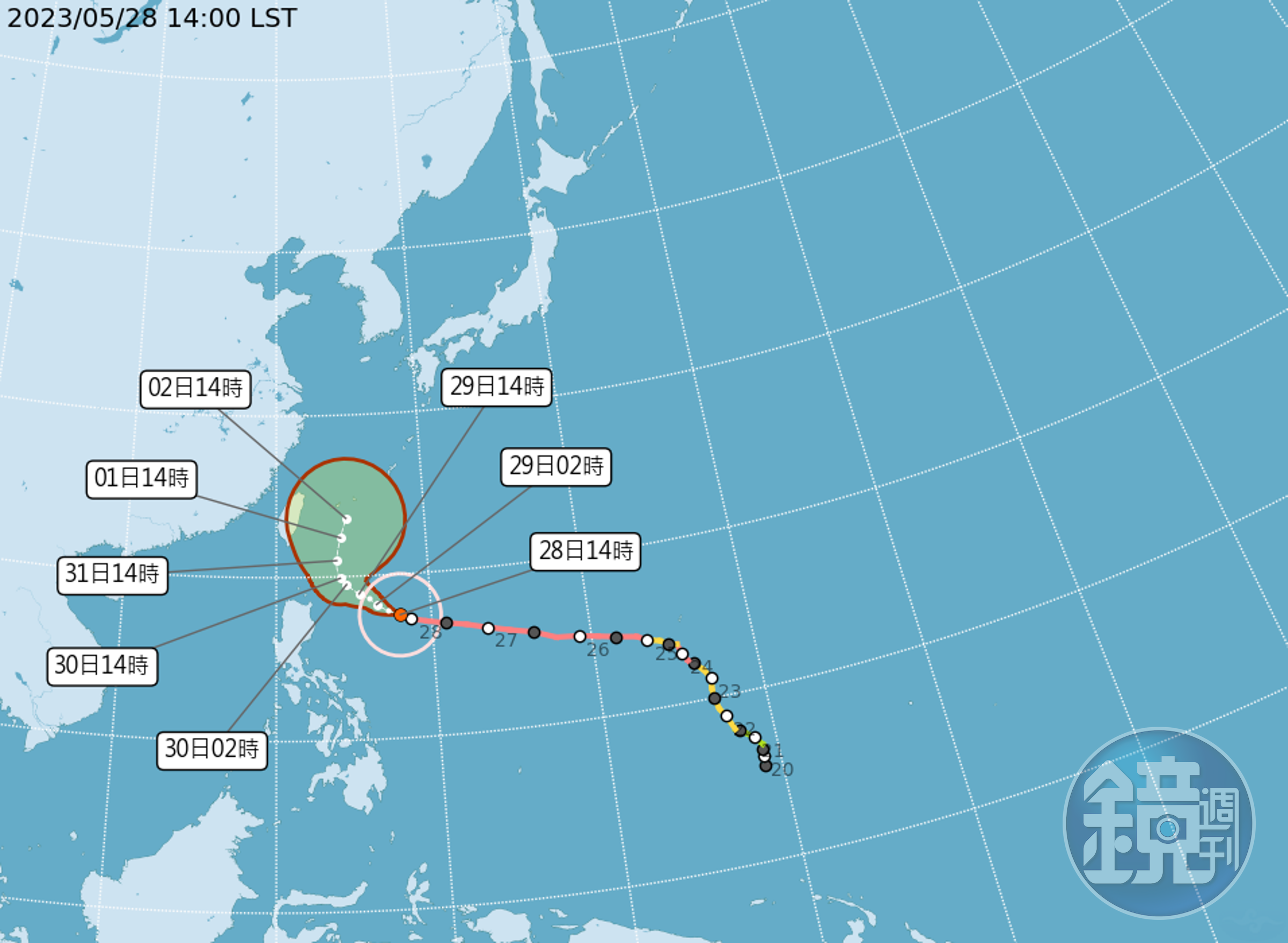 中颱瑪娃目前位於台灣東南方海面，以每小時15公里速度，持續朝西北西進行。（中央氣象局提供）