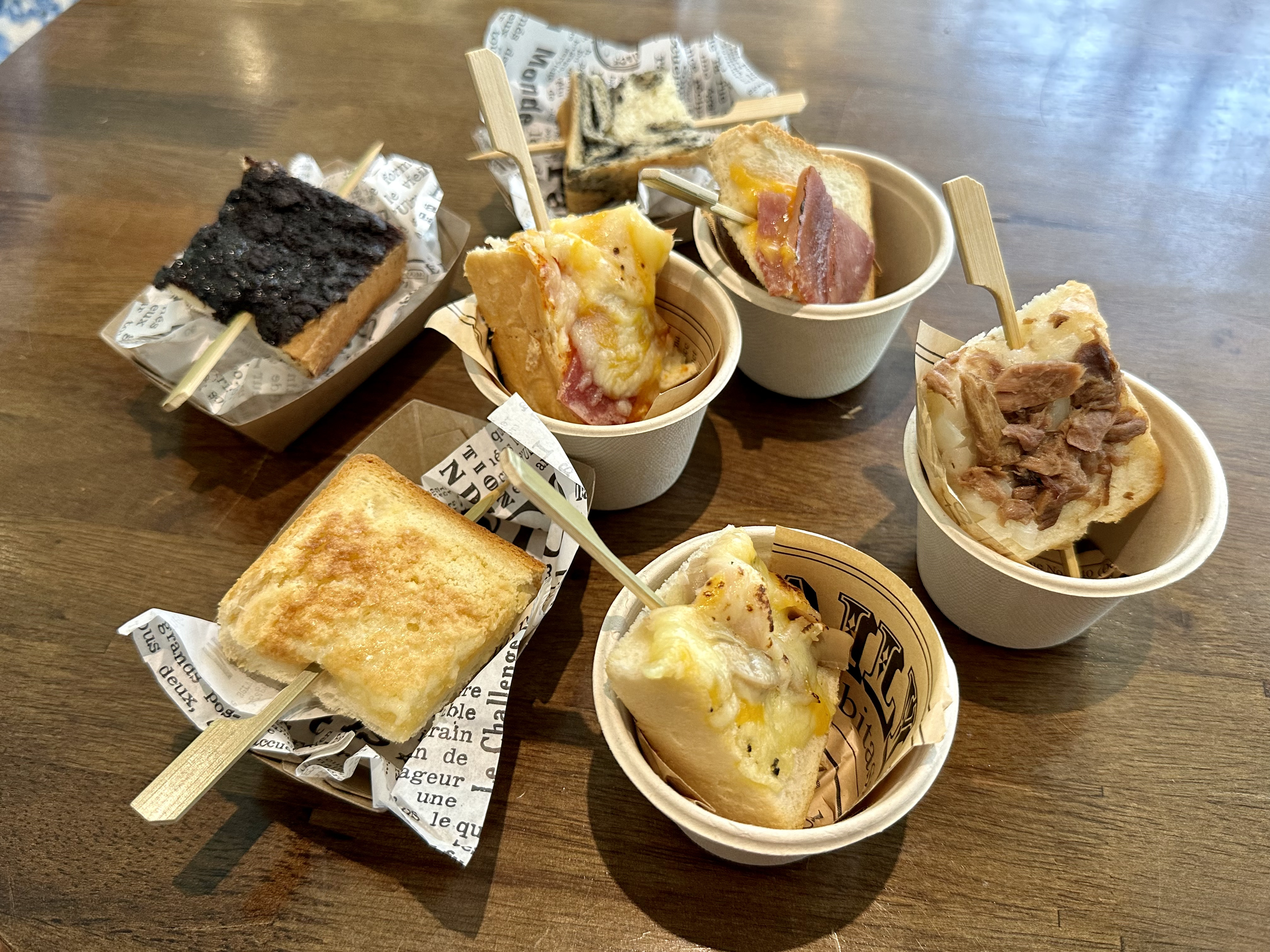 實際試吃多種口味的生吐司,本體扎實,麥香明顯,邊邊不乾硬。