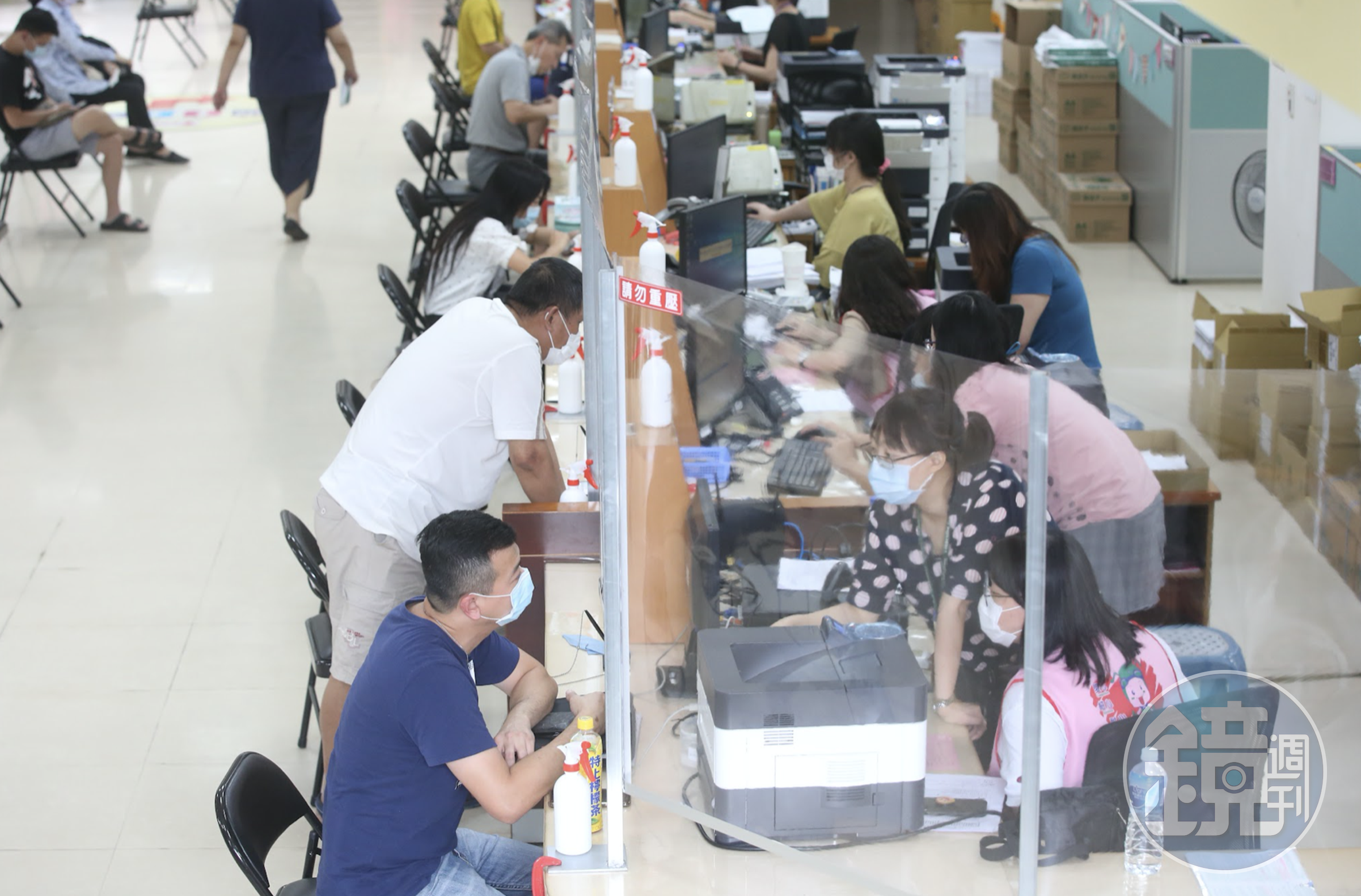 財政部指出，5月29日至31日中午，國稅局將加班收件，並提醒，已繳稅不等於已申報。（資料照）