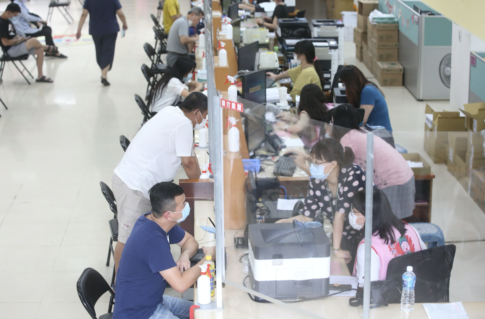 財政部指出，5月29日至31日中午，國稅局將加班收件，並提醒，已繳稅不等於已申報。（資料照）