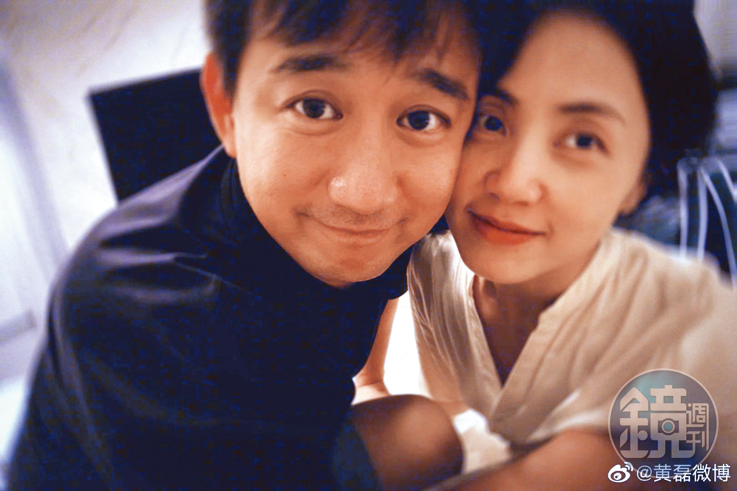 黃磊老婆孫莉40歲高齡生子,黃磊因此被認為重男輕女要老婆替他添丁。(翻攝自黃磊微博)
