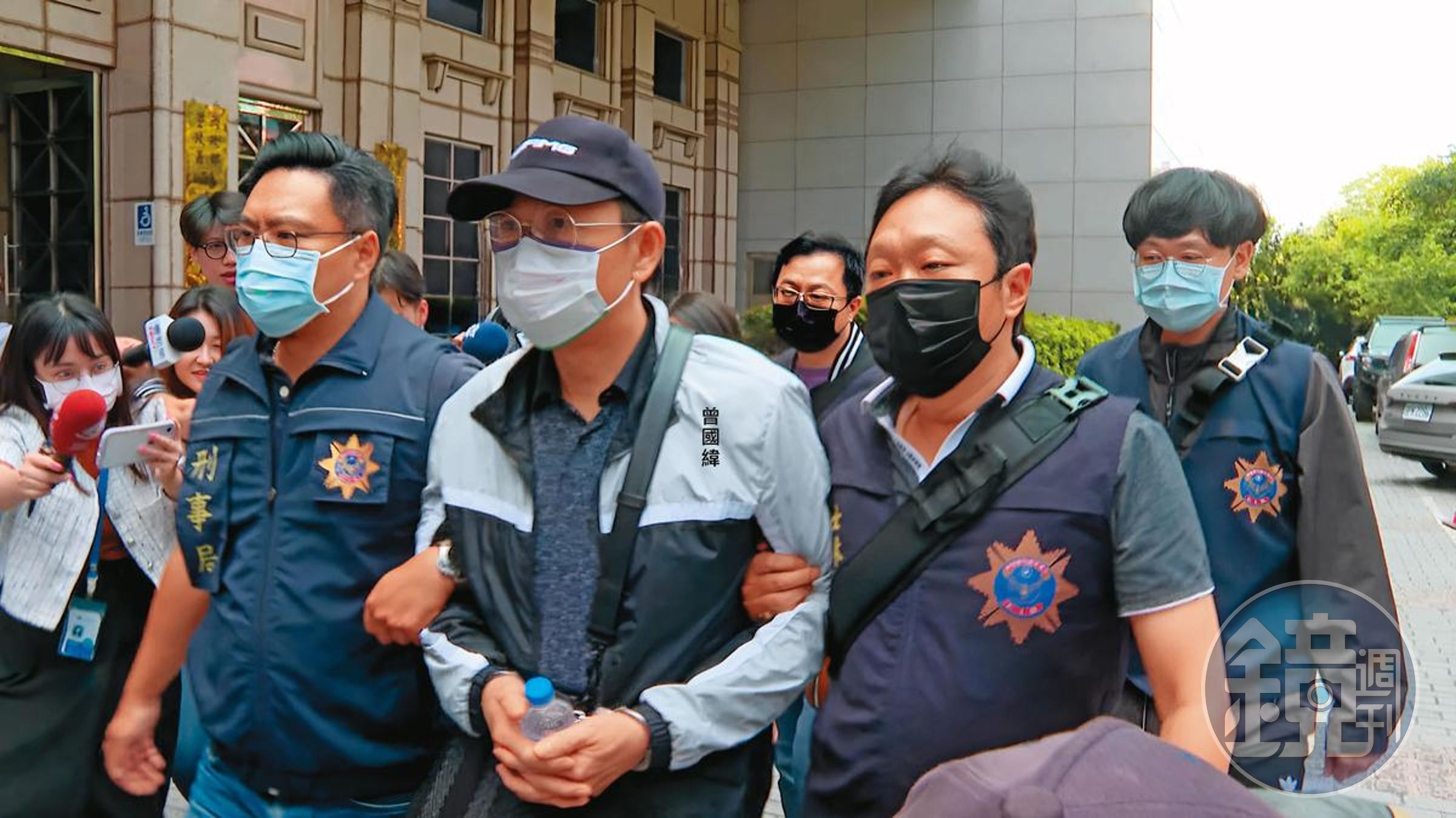 刑事局今拘提與im.B案主嫌曾國緯關係匪淺的行政院前政務顧問陳振坤等6人。(翻攝鏡新聞)