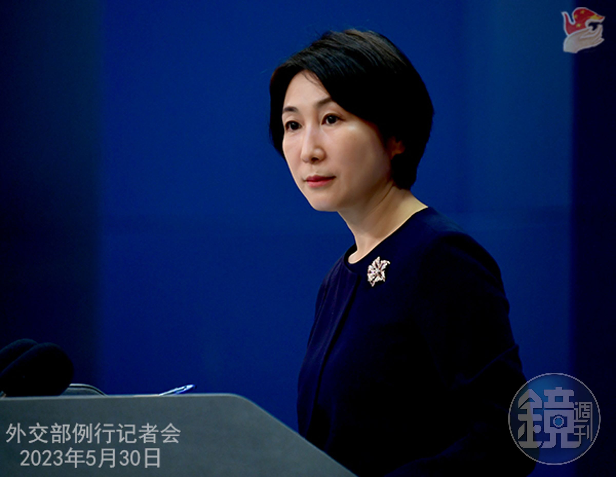 毛寧於外交部例行記者會回應外媒記者提問。(翻攝自中國外交部官網)