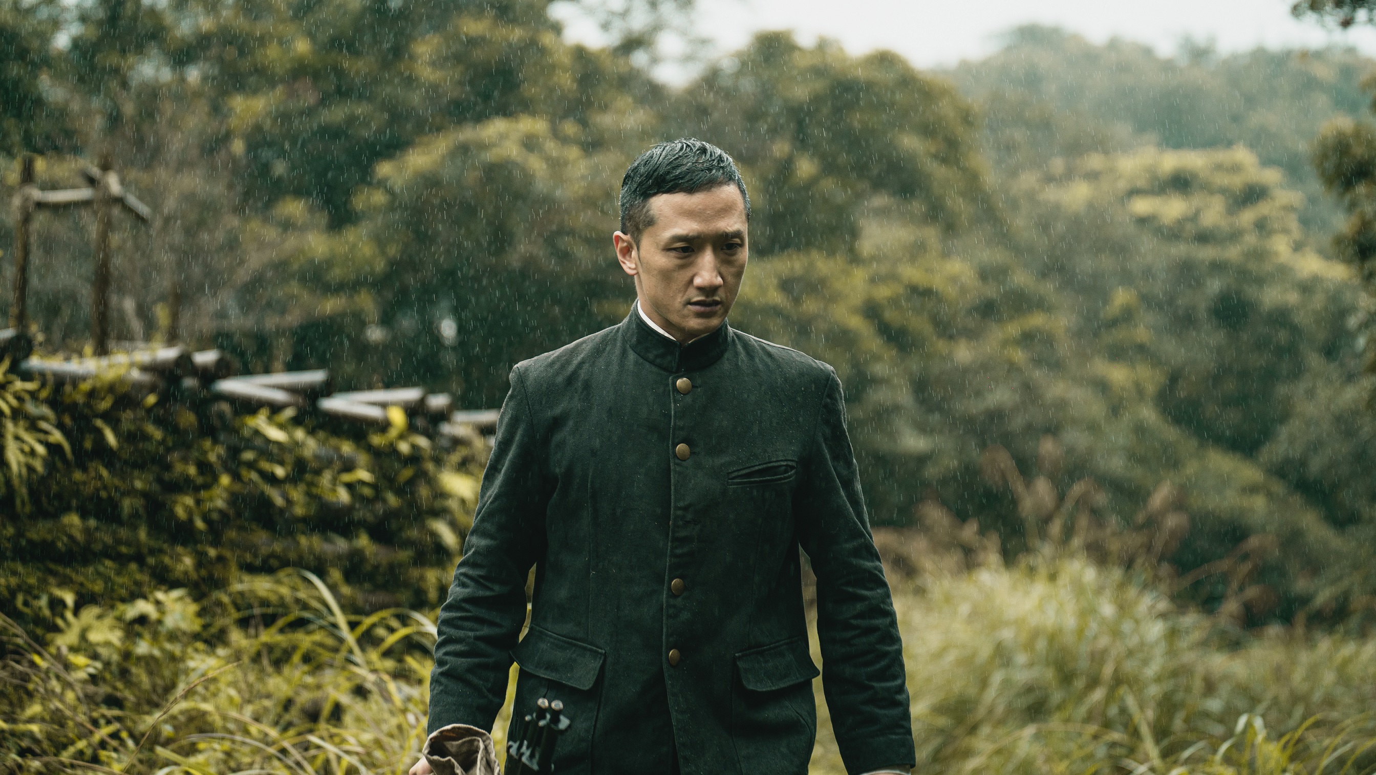 高英軒在《溟溟》以全日語演出，他苦心練習日語發音咬字及語速，聽起來幾乎沒有什麼破綻。（華映提供）