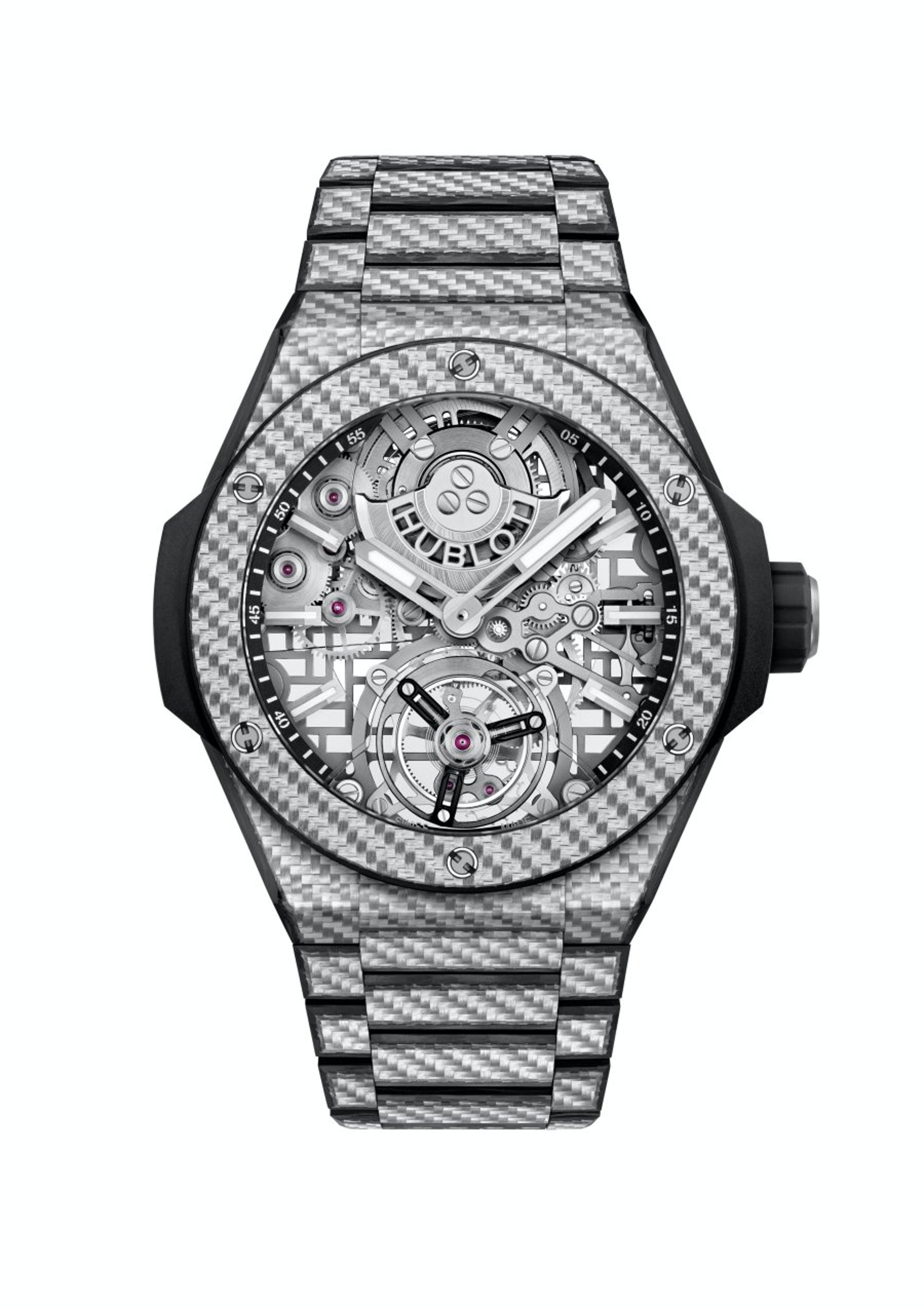 HUBLOT Big Bang Integrated Tourbillon Full Carbon 宇舶「一體式鍊帶」自動上鏈陀飛輪腕錶，定價約NT$3,924,000（限量50只）。