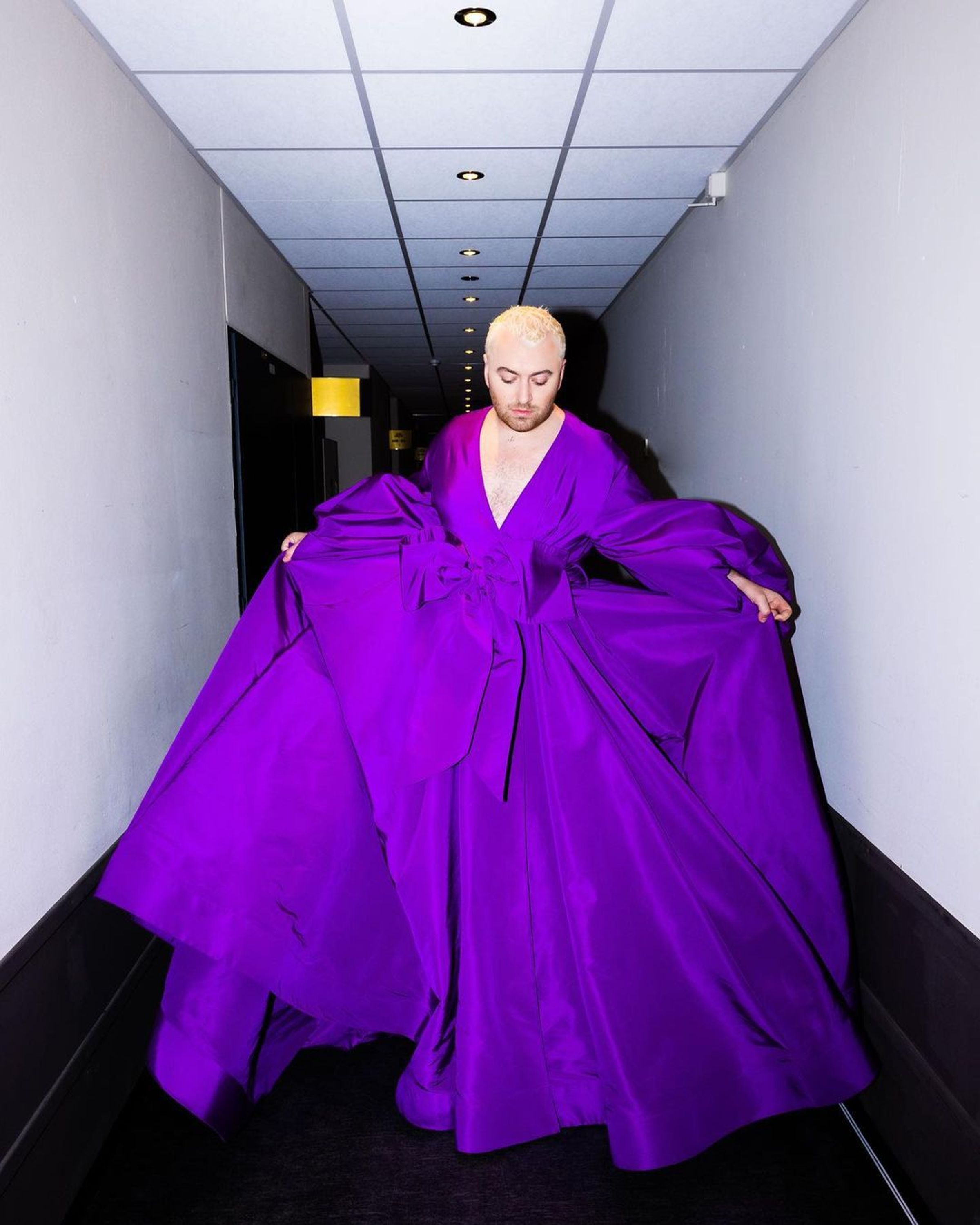 山姆.史密斯(Sam Smith)在2014年公開出櫃,「這件事本身就『不是什麼問題』」,由內而外擁抱真實的自己。(翻攝Sam Smith IG)