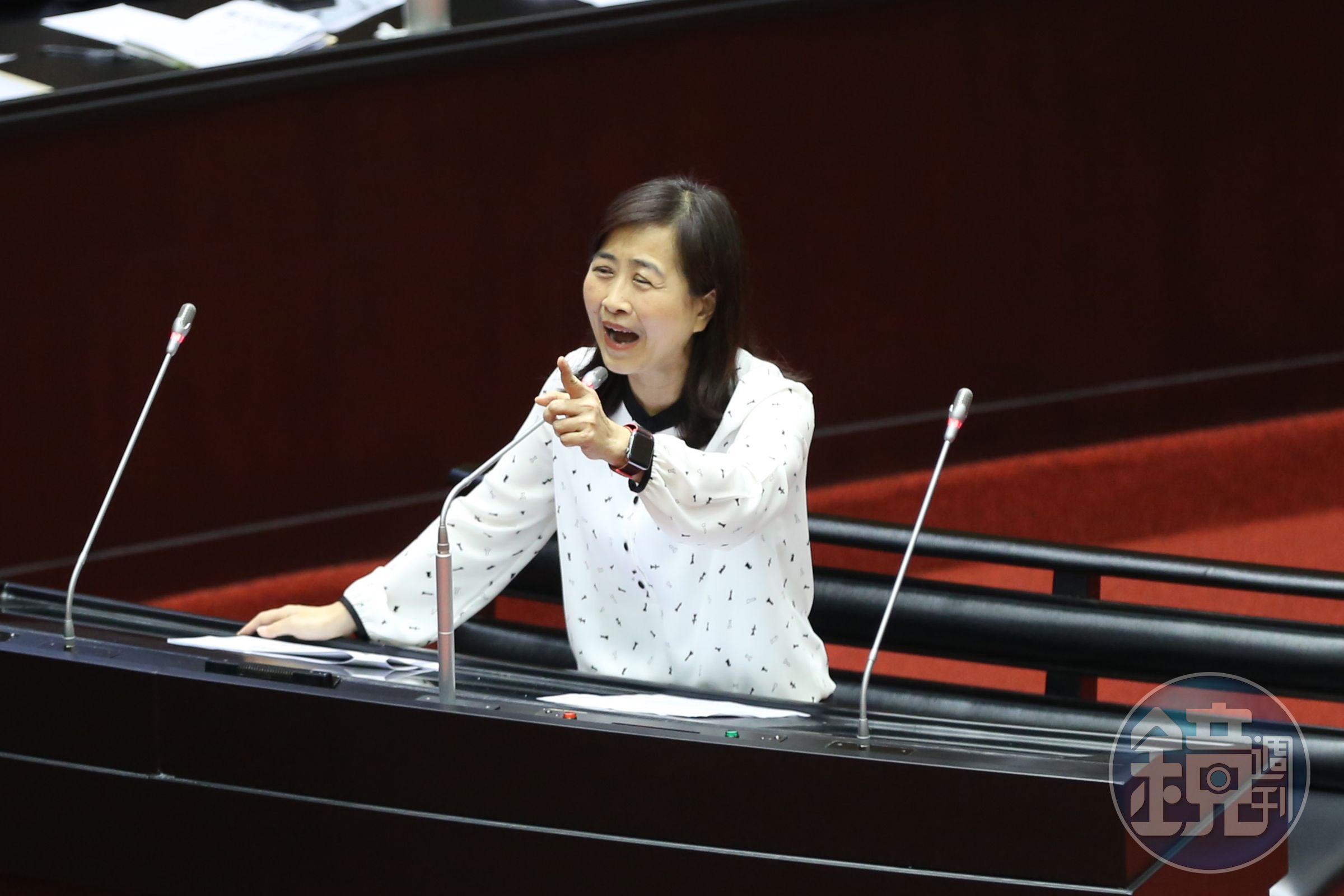 藍選將集體譴責綠營性騷案,高雄市議員鄭孟洳反批,徐巧芯等人為何在林奕華爆發助理性侵志工案時禁聲。(本刊資料照)