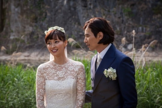 李奈映(左)與元斌結婚8年,元斌期間從未接演新作。(翻攝自10asia)