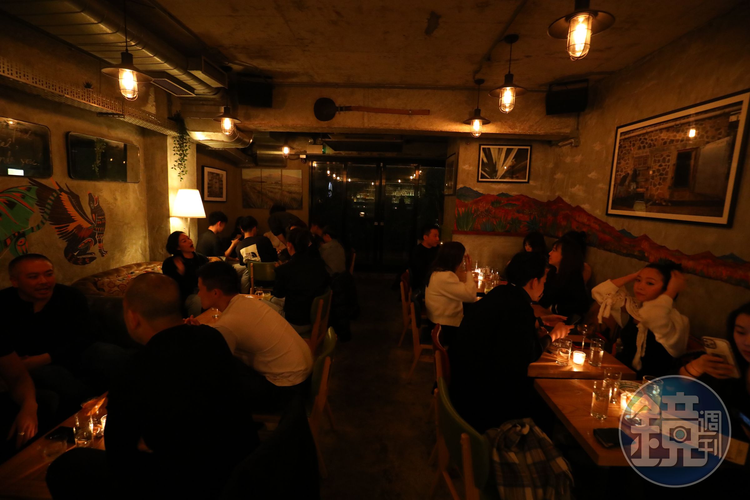 今年的「亞洲50最佳酒吧」預計7月18日在香港頒獎，許多大咖調酒師都會飛來參與盛會。圖為2021年亞洲50最佳酒吧第一名、香港COA。