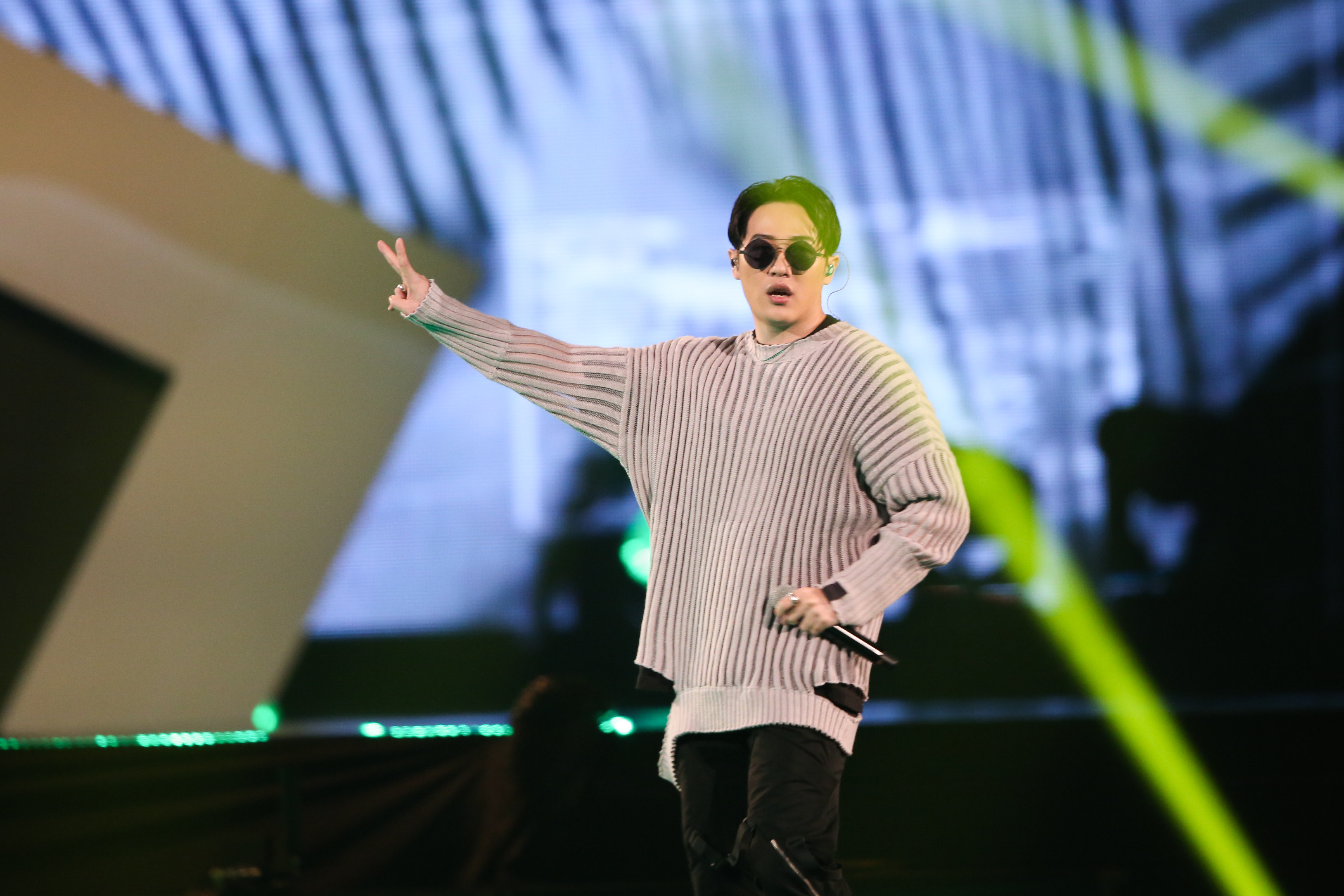 熊仔出席在小巨蛋的Hito流行音樂頒獎典禮。