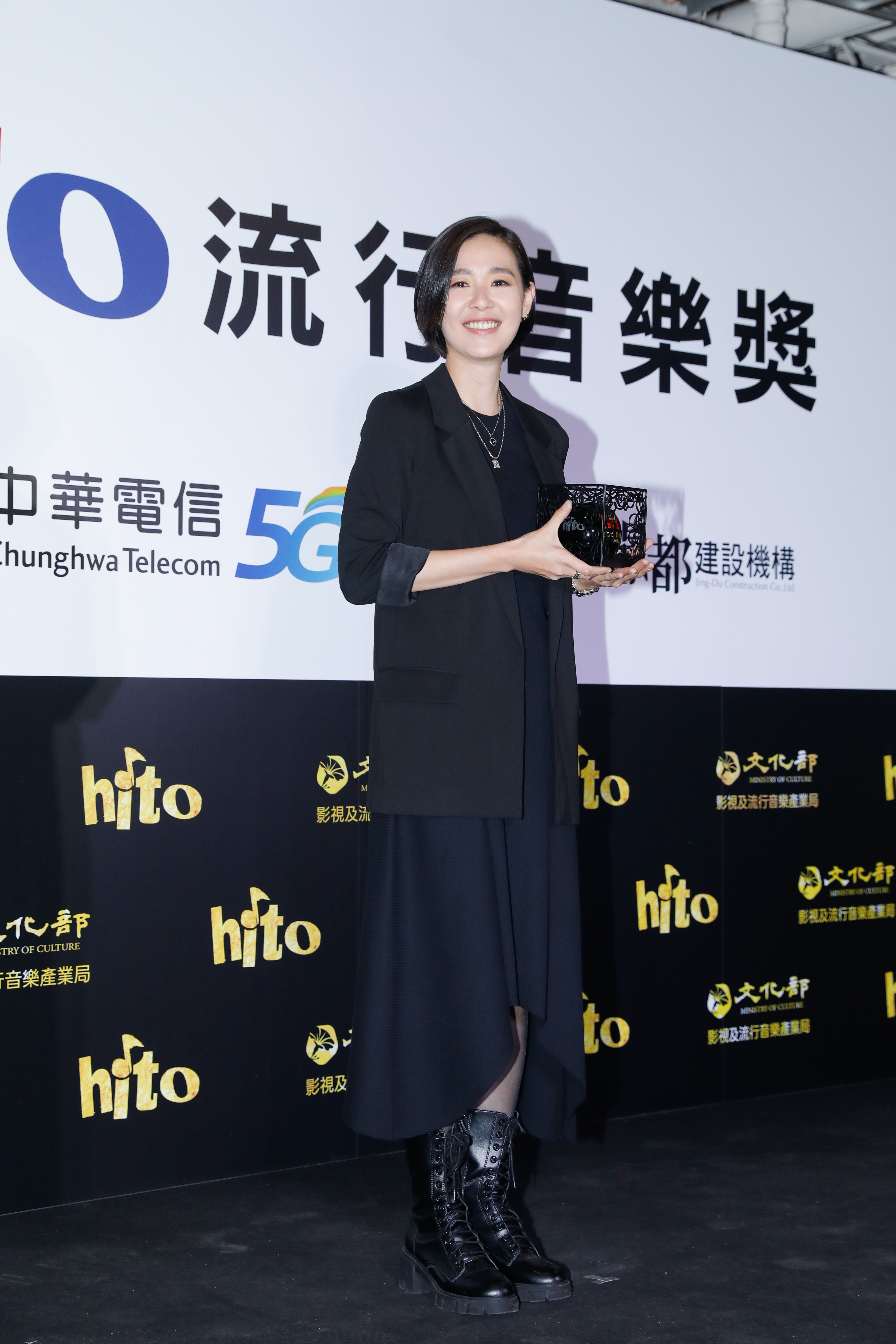 安溥出席Hito流行音樂頒獎典禮，獲頒「Hito作詞人獎」。