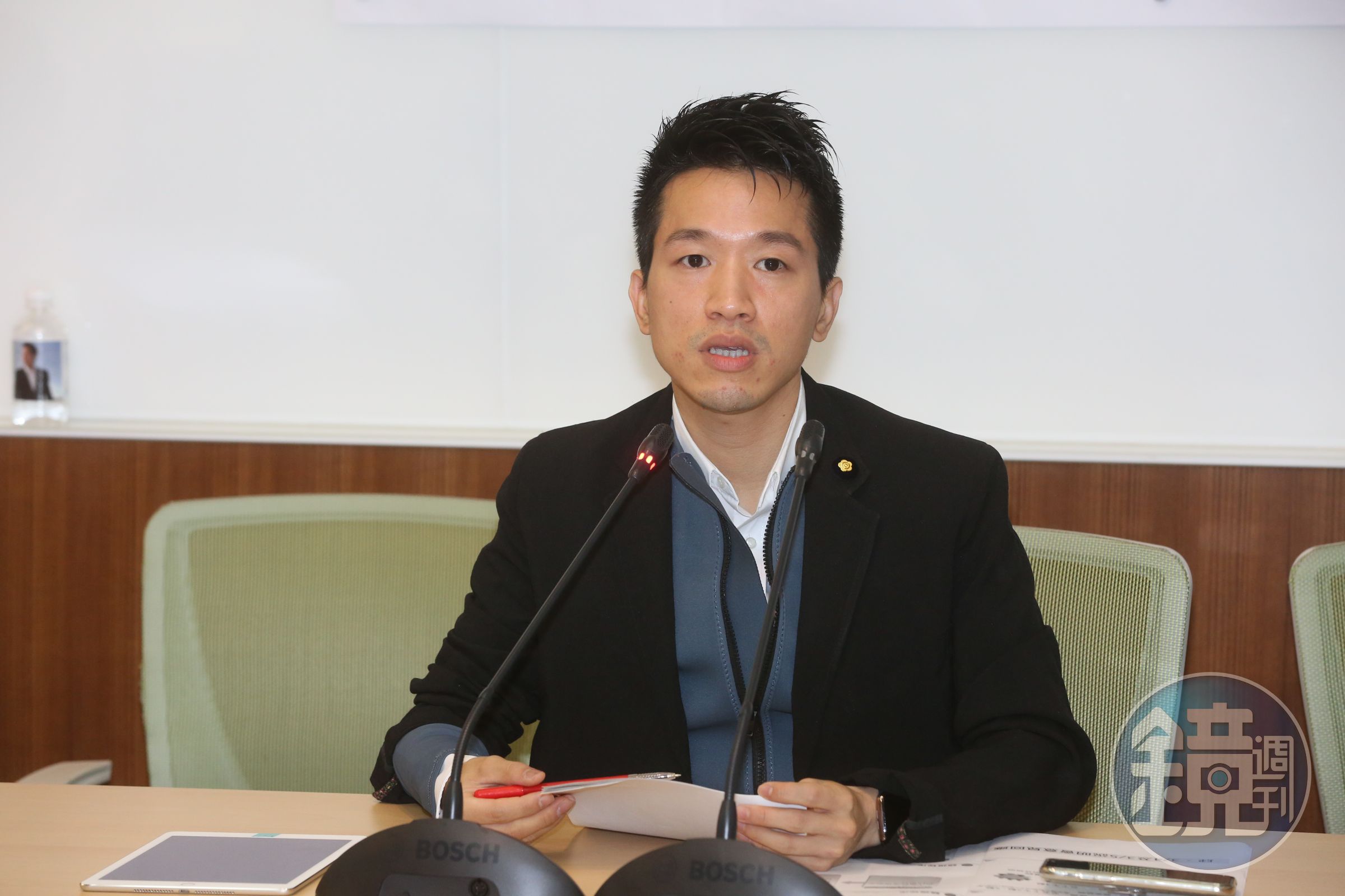 面對網友指控性騷,何志偉昨晚回應,為自己無心的動作造成對方困擾感到抱歉。(本刊資料照)