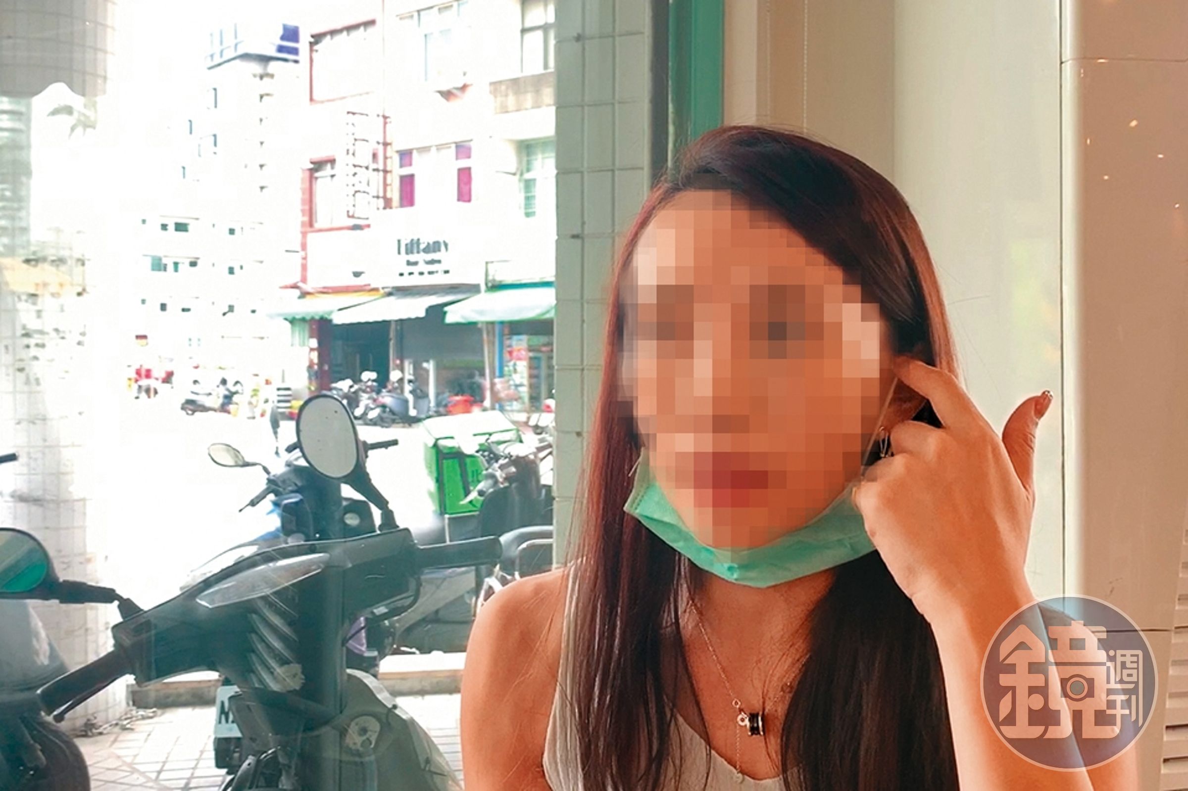 周士淵的前妻控訴他婚內出軌、上酒店等離譜行徑。
