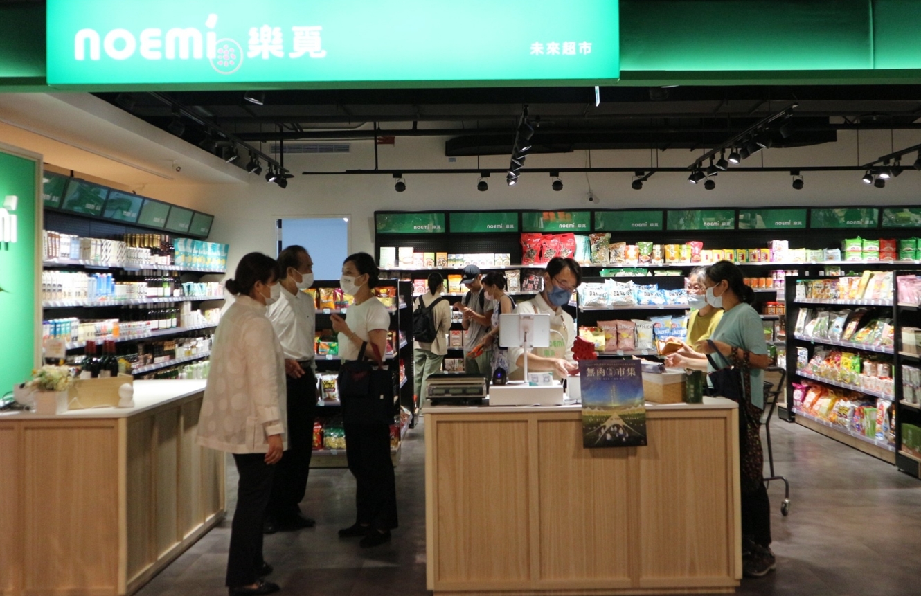 慈濟基金會支持的青年共創永續蔬食平台「植境」概念館，今於台北市信義區開幕。（慈濟基金會提供）